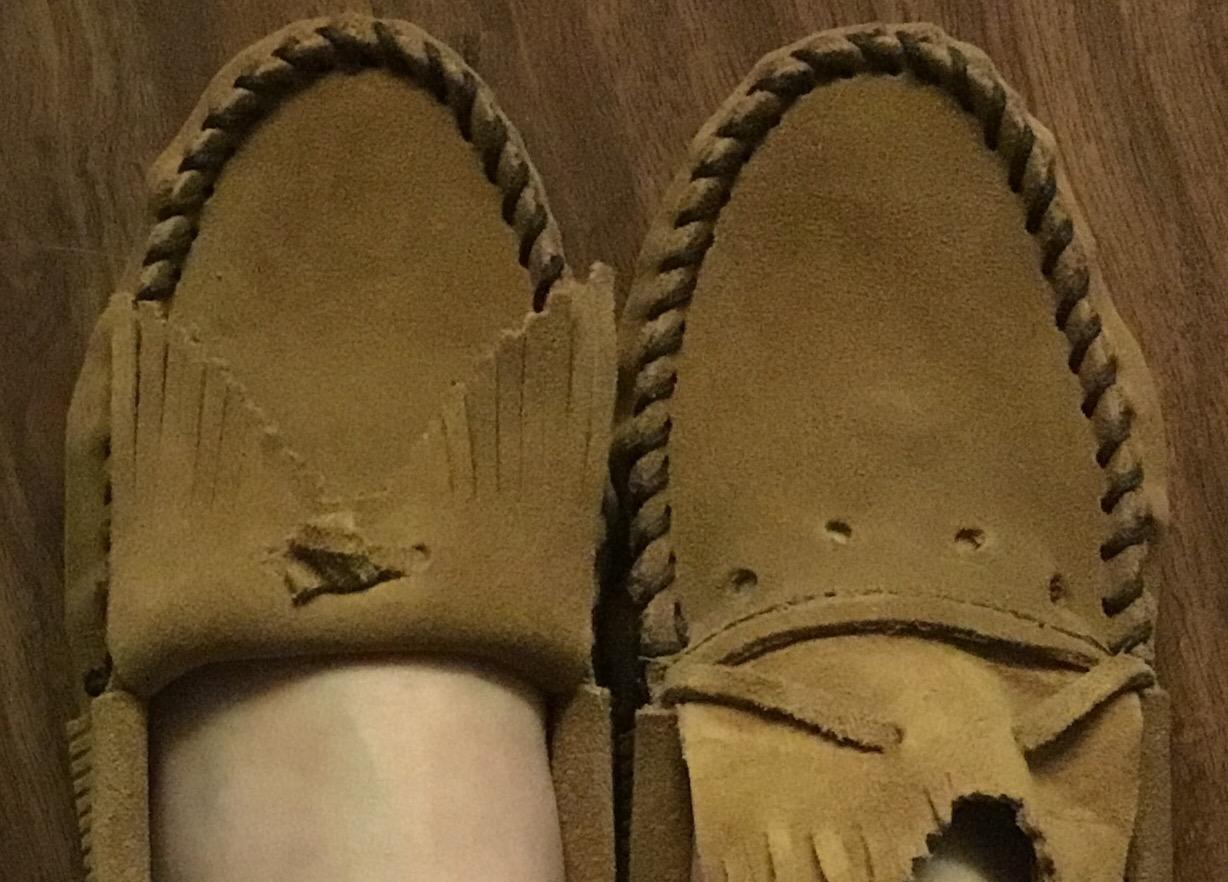 Minnetonka Women's Kilty Suede Softsole Moccasin customer photo 1