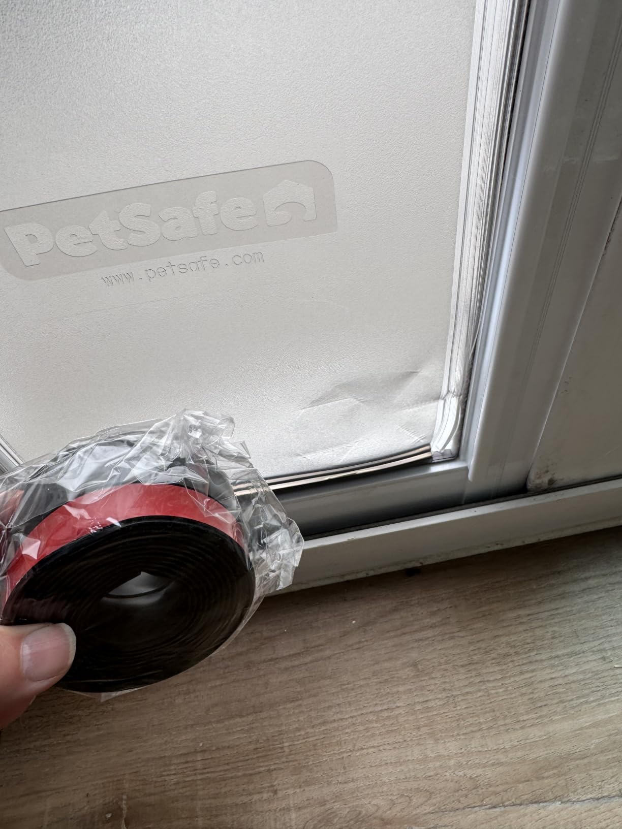 PetSafe Sliding Glass Pet Door, 1 Piece, Small Dogs to 15 lb, White customer photo 2