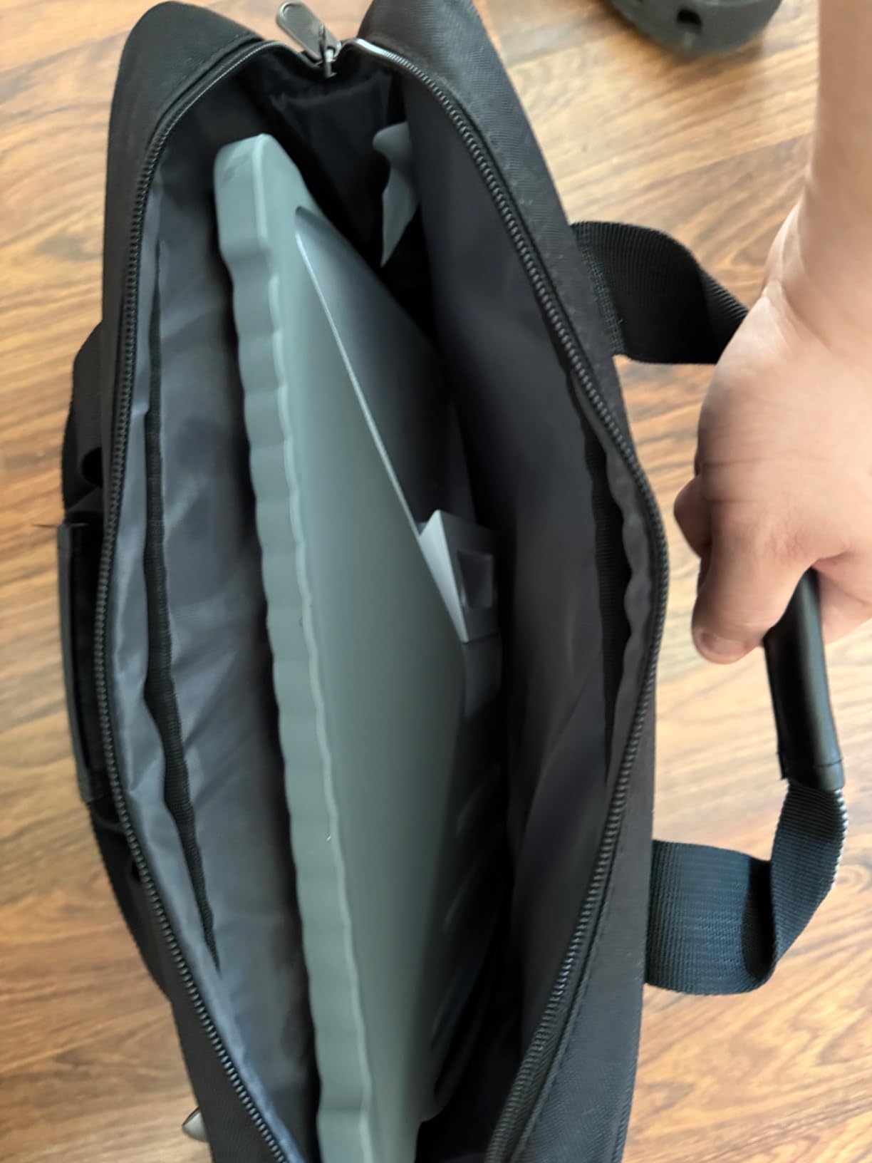 Targus 15-16 Inch Slim Lightweight Laptop Briefcase, Black - Messenger and Shoulder Bag with Padded Compartment and Trolley Strap for 16