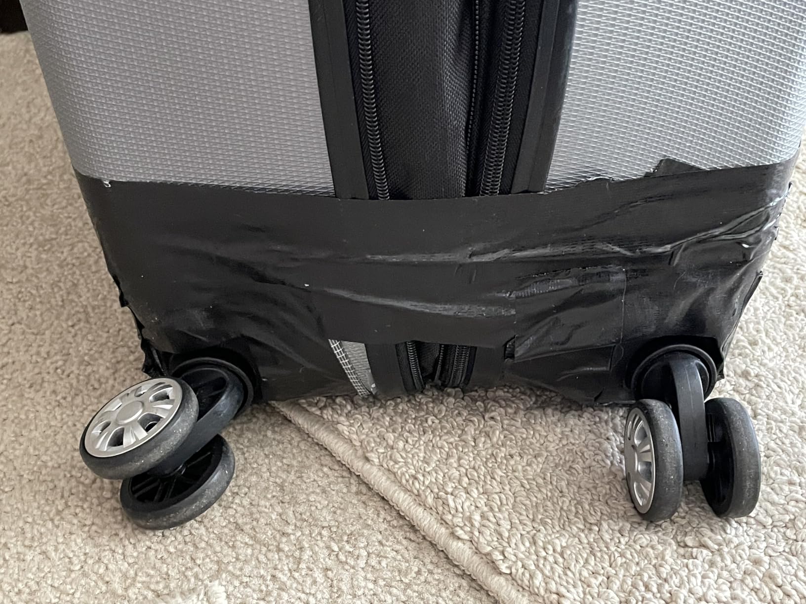 Rockland Melbourne Hardside 3 Piece Expandable Spinner Wheel Luggage Set, (20