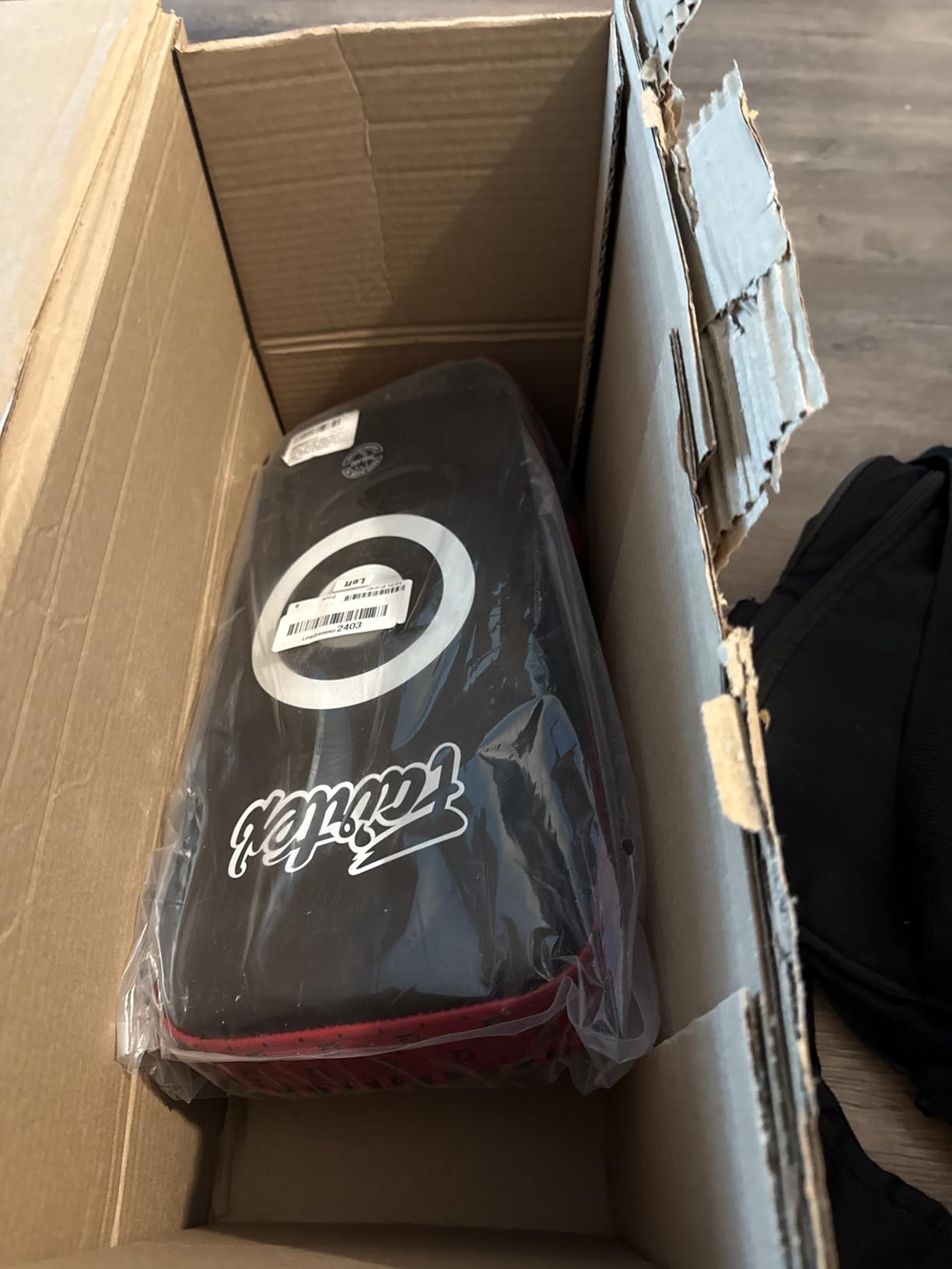 Fairtex Curved Muay Thai Pads, Kickboxing Punching Kicking Striking Shield customer photo 2