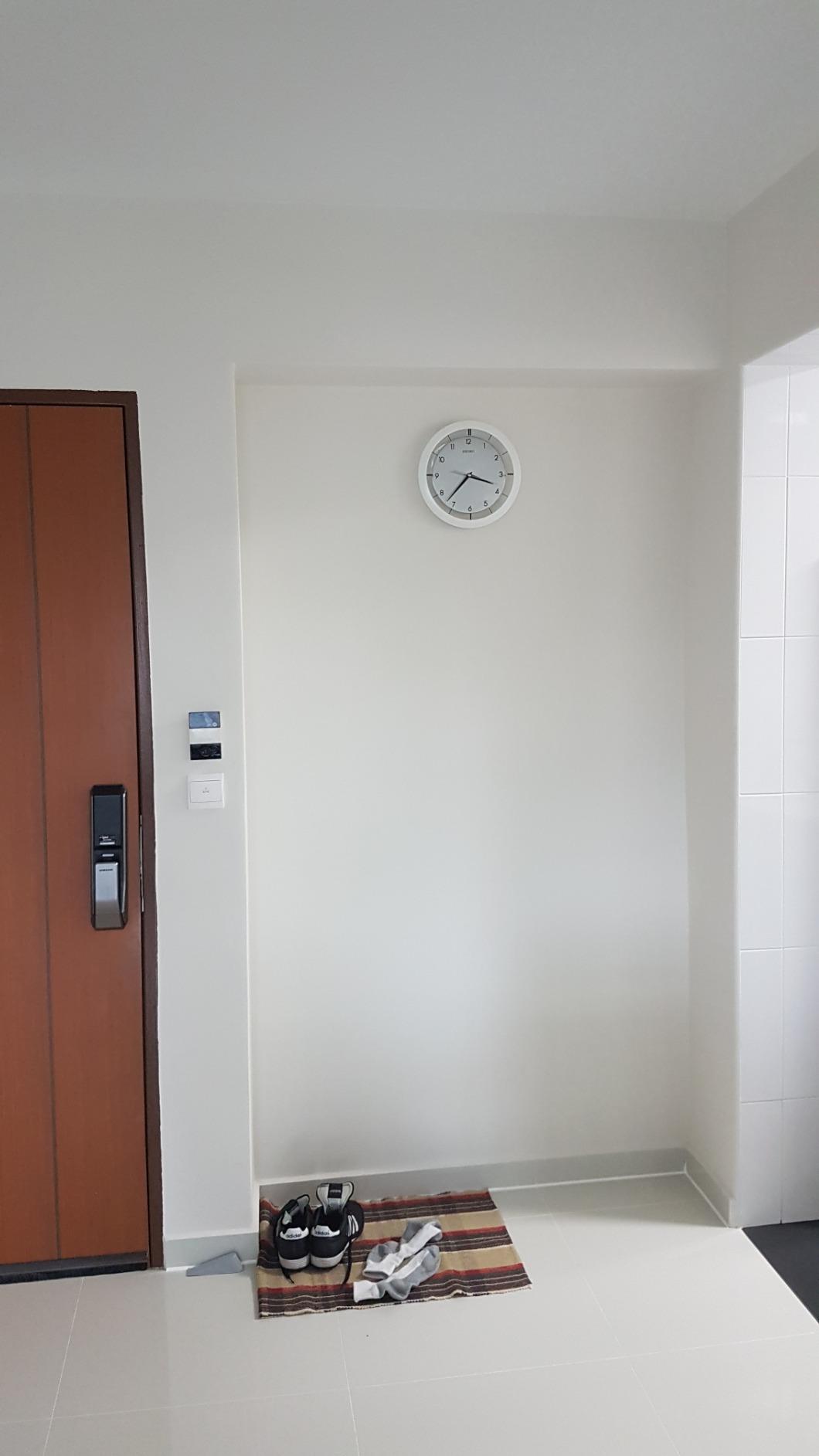 SEIKO 11 Inch St James Brushed Metal Wall Clock, Black customer photo 1