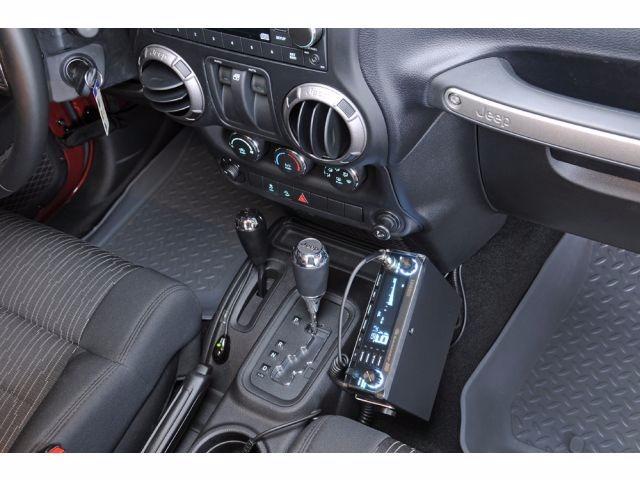 Uniden BEARCAT 980 40-Channel SSB CB Radio with Sideband NOAA WeatherBand, 7-Color Digital Display PA/CB Switch and Noise Cancelling Mic, Wireless Mic Compatible customer photo 2