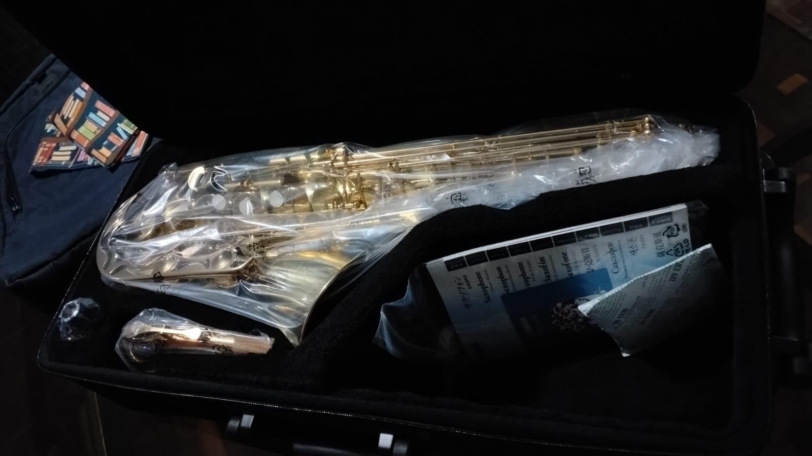 YAMAHA YAS-280 Saxophones Student Alto Saxophones, Eb, Gold Lacquer customer photo 2