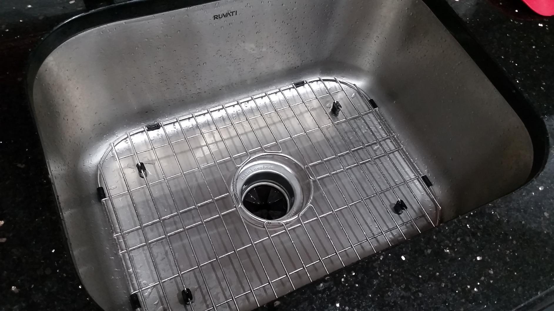 Ruvati 32-in 16-Gauge Stainless Undermount Kitchen Sink - RVM4200 customer photo 1