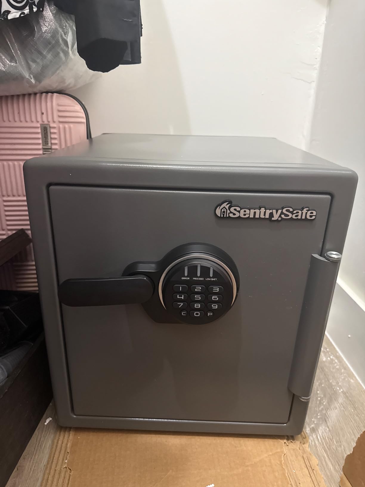 SentrySafe Black Fireproof Safe with Digital Push Button Keypad, Home Safe For Money, Documents, and other Valuables, 1.23 Cubic Feet, SF123ES customer photo 1