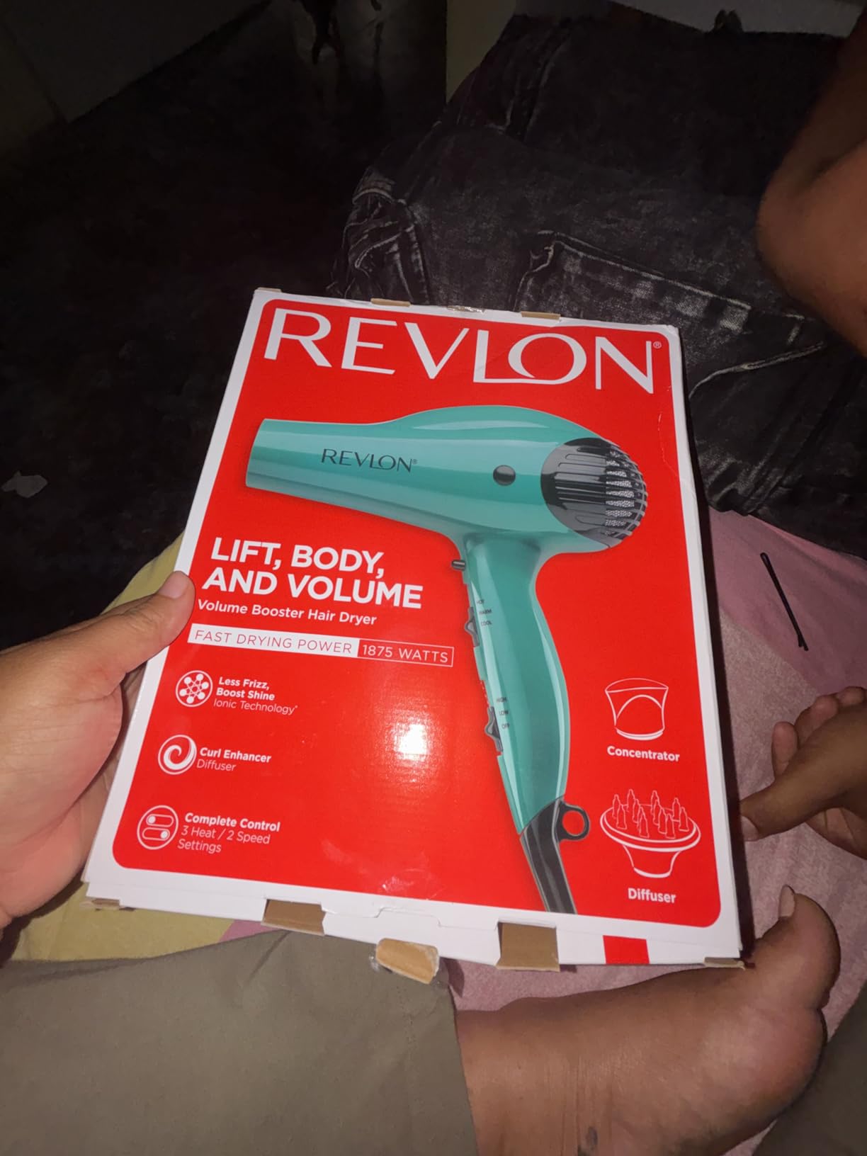 Revlon Volume Booster Hair Dryer | 1875W for Voluminous Lift and Body, (Green) | Voluminous Lift and Body, Reduces Frizz, Concentrator & Diffuser, 3 Heat & 2 Speed Settings + Cool Shot customer photo 1