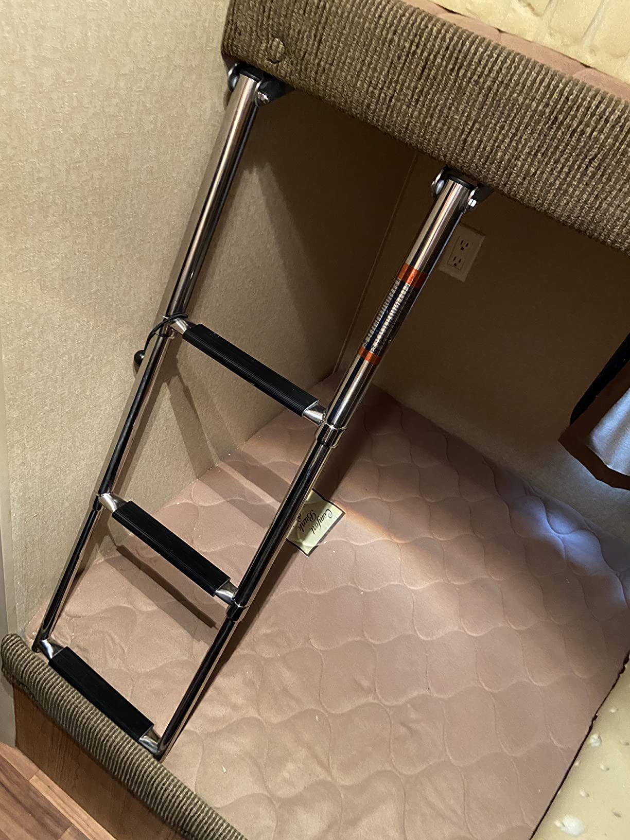 Amarine-Made 3 Step Stainless Steel Telescoping Boat Ladder Swim Step customer photo 2