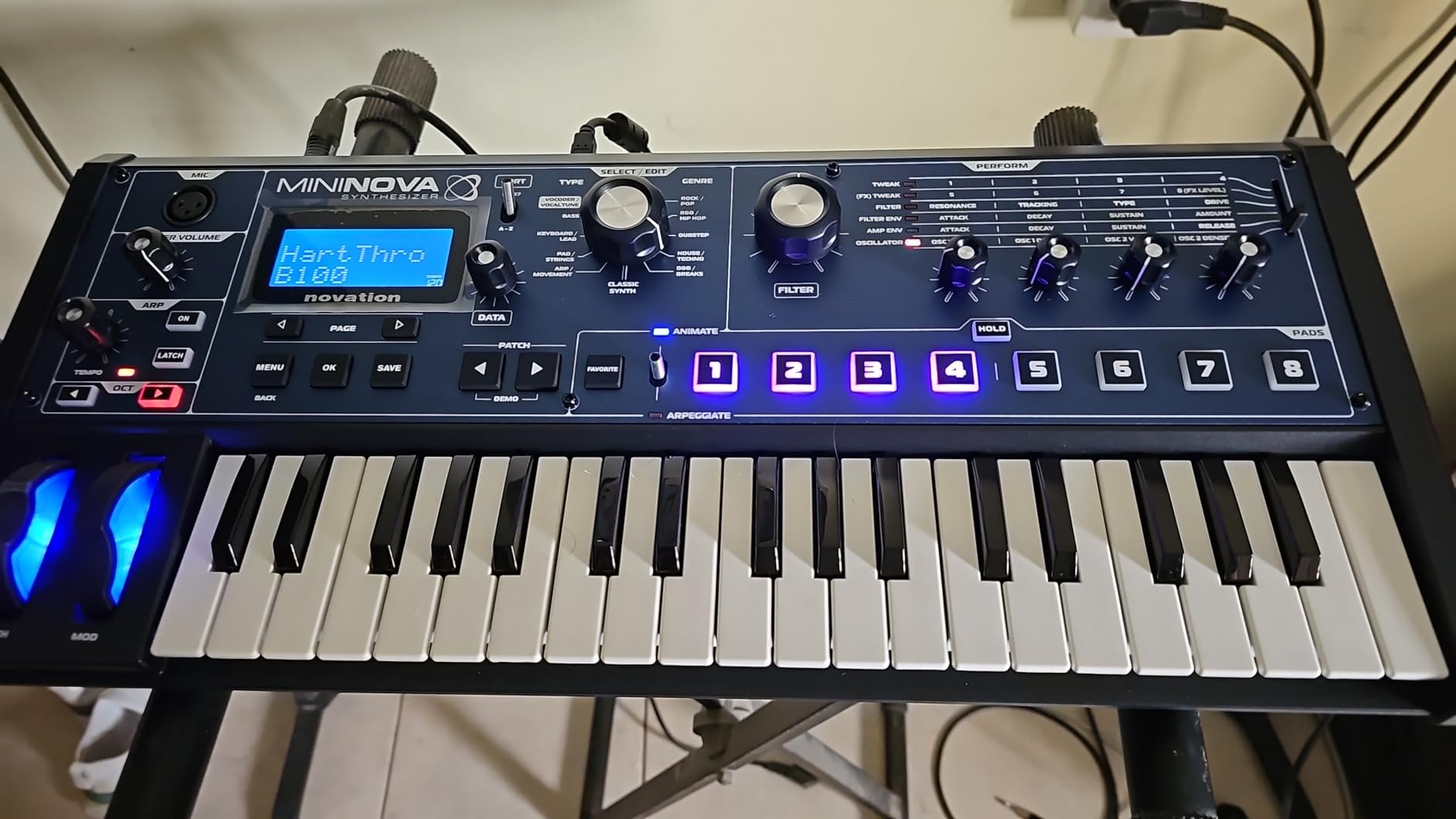 Novation MiniNova Analog Modeling Synthesizer | 37 Mini Keys, 18-Voice Polyphony, Built-In Vocoder customer photo 2