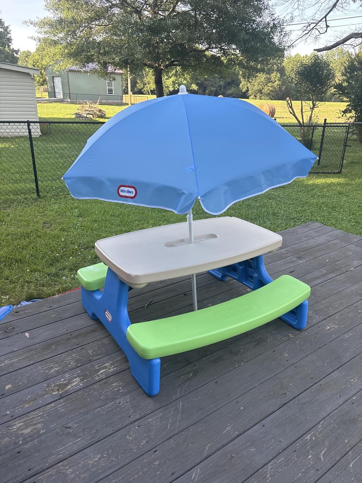 Little Tikes Easy Store Picnic Table with Umbrella, Multi Color, 42.00''L x 38.00''W x 19.75''H customer photo 2