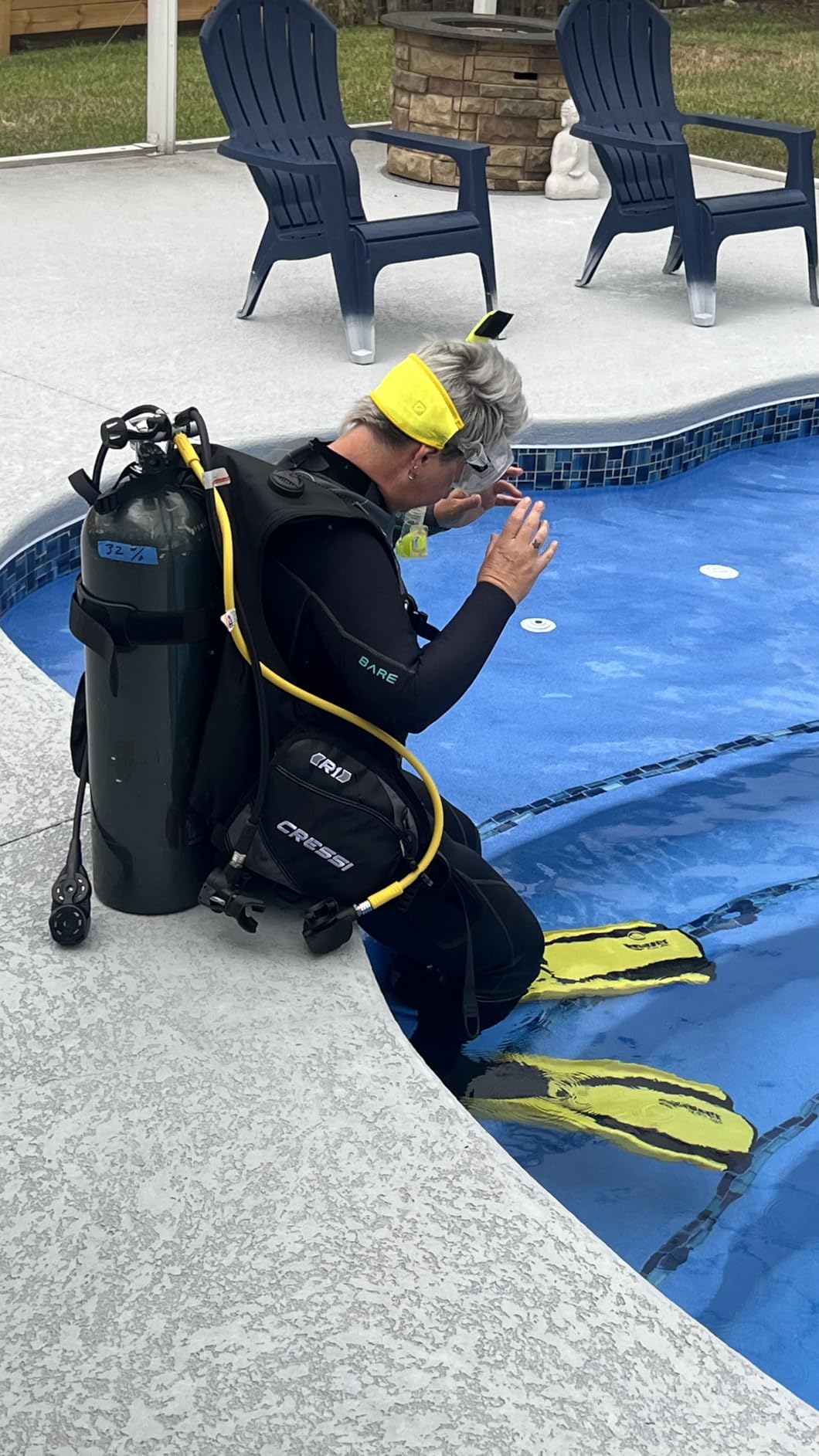 Cressi Lightweight Scuba Diving Jacket BCD with Integrated Movable Weight Pockets and 3 Exhaust Valves: R1: Designed in Italy customer photo 1