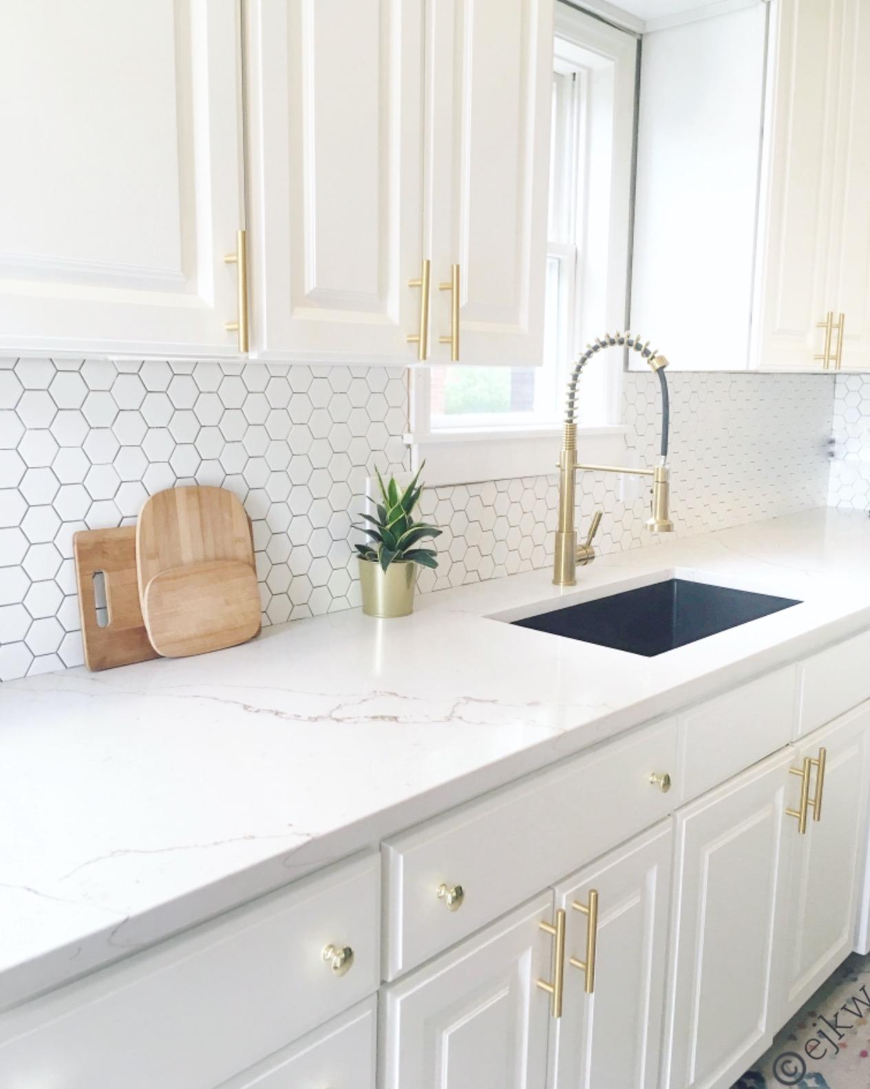 KRAUS Black Onyx 31 in Undermount Granite Kitchen Sink KGU-413B | Quartz composite with metallic particles, heat-safe, non-porous surface resists stains, colored through to resist fading customer photo 1