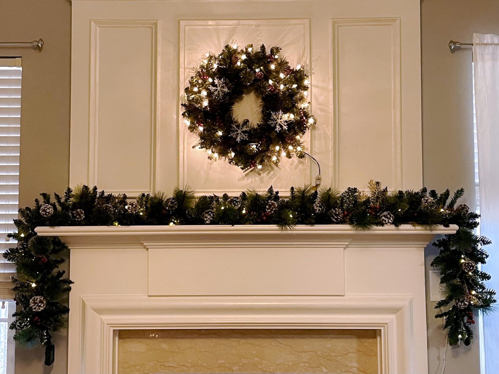 National Tree Company 24in Pre-Lit Crestwood Spruce Christmas Wreath | 50 Clear Lights, 160 Tips, Artificial Christmas Decoration with Glitter, Pinecones, Red Berries, Green customer photo 2