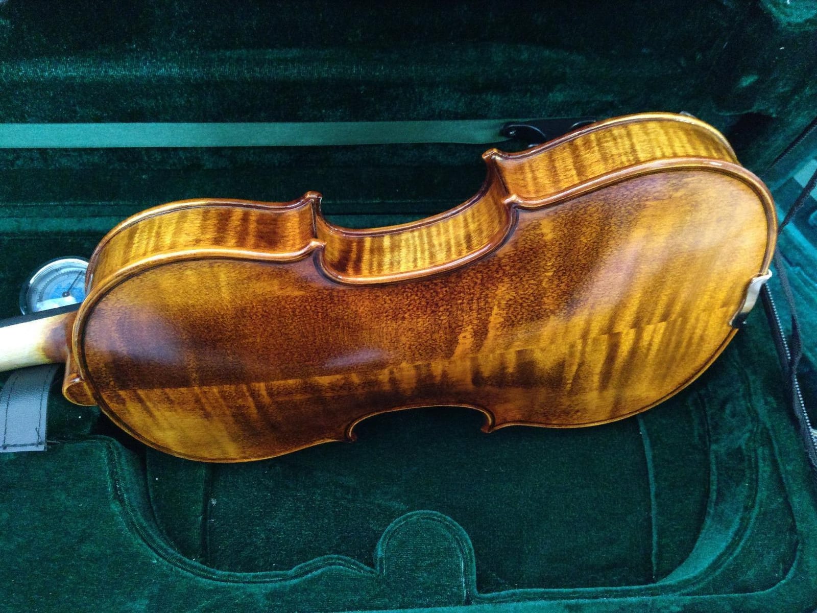 Cremona SV-500 4/4 Premier Artist Violin Outfit - Full Size Student & Professional Violin with Solid Spruce Top, Maple Back, Ebony Fittings, Case & Bow customer photo 2