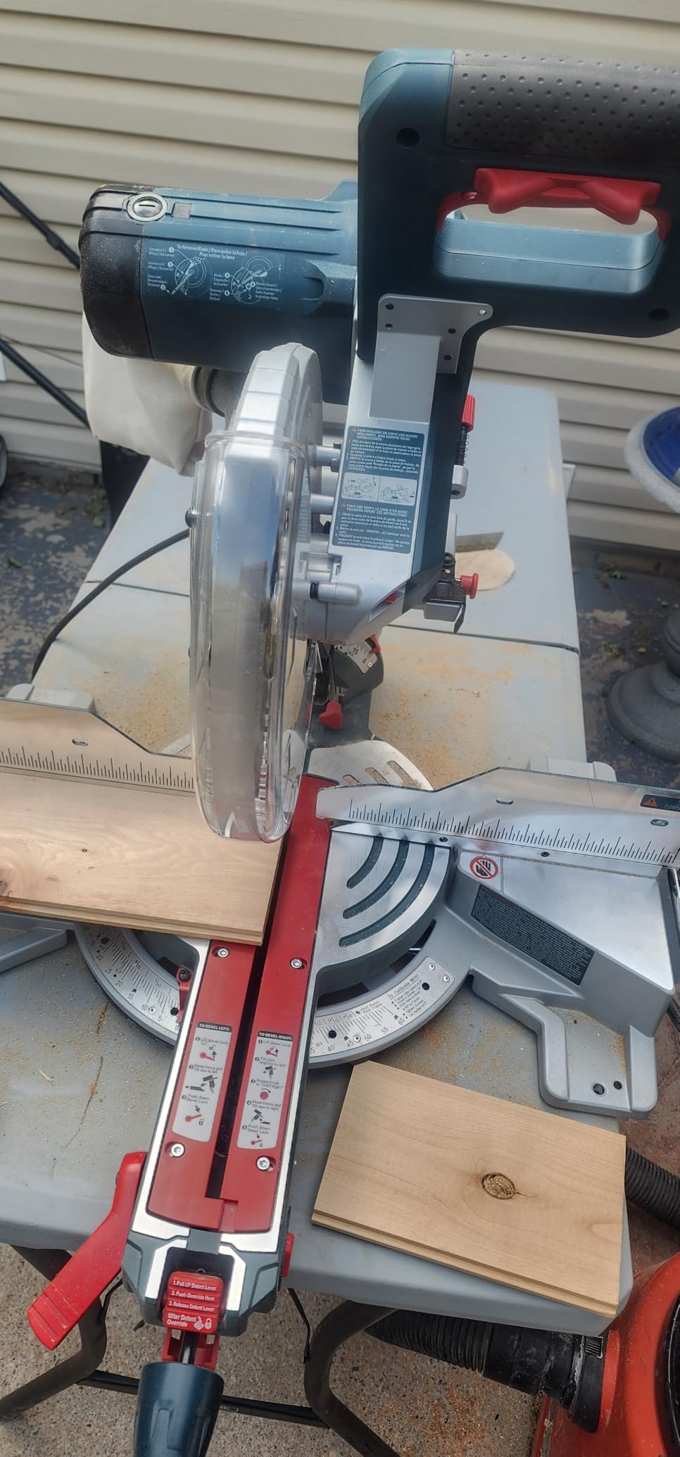 BOSCH 15.0 Amp CM10GD 10 In. Dual-Bevel Glide Miter Saw for Woodworking | Articulated hinge arms, reduce the saw's front-to-back footprint by up to 10 in., axial-glide system customer photo 2