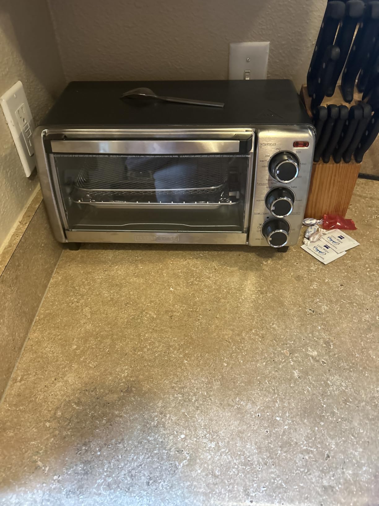 BLACK+DECKER TO1313SBD Toaster Oven, 15.47 Inch, Silver customer photo 1
