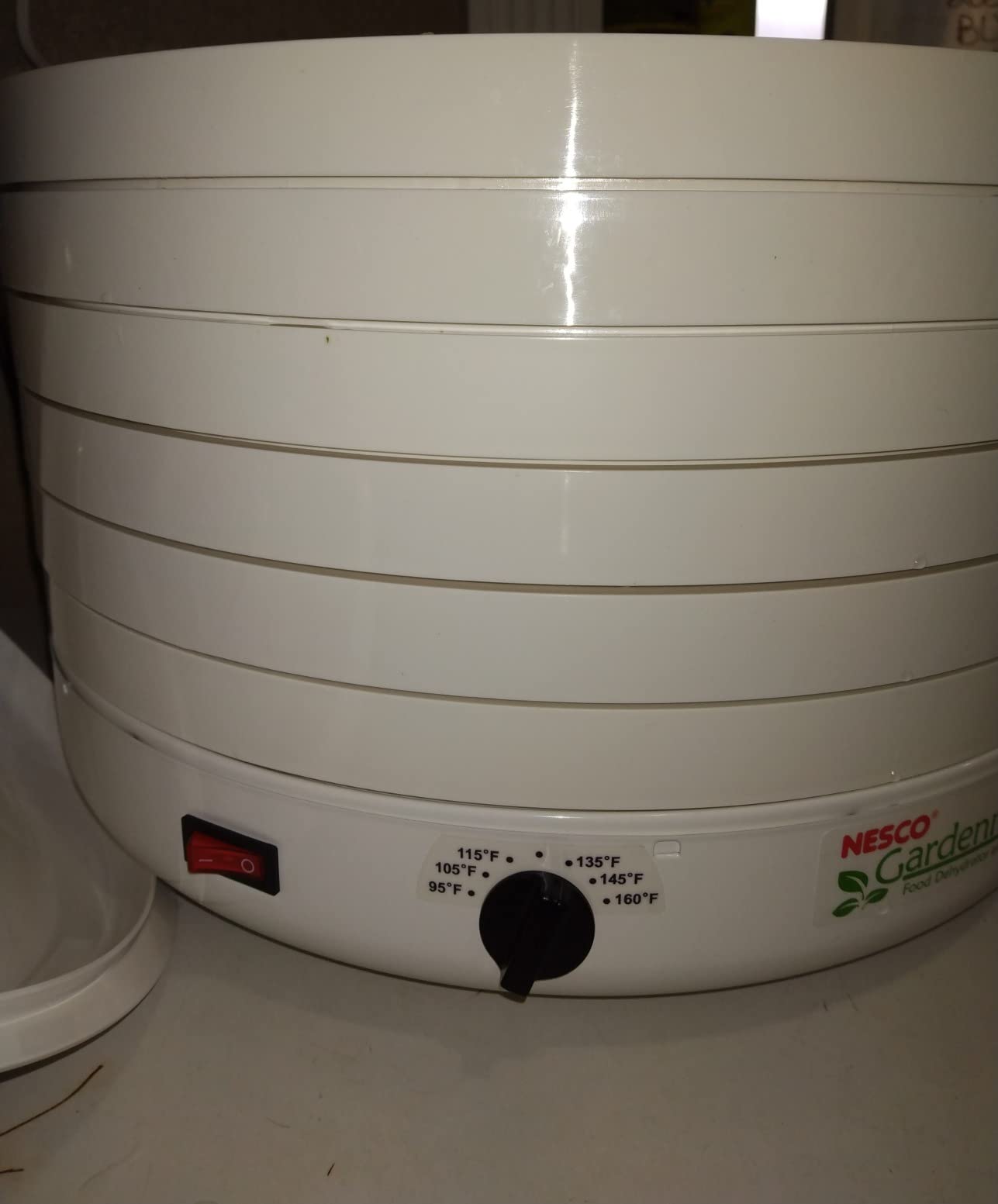 NESCO FD-1018A Gardenmaster Pro Food Dehydrator, 8-Tray White customer photo 1