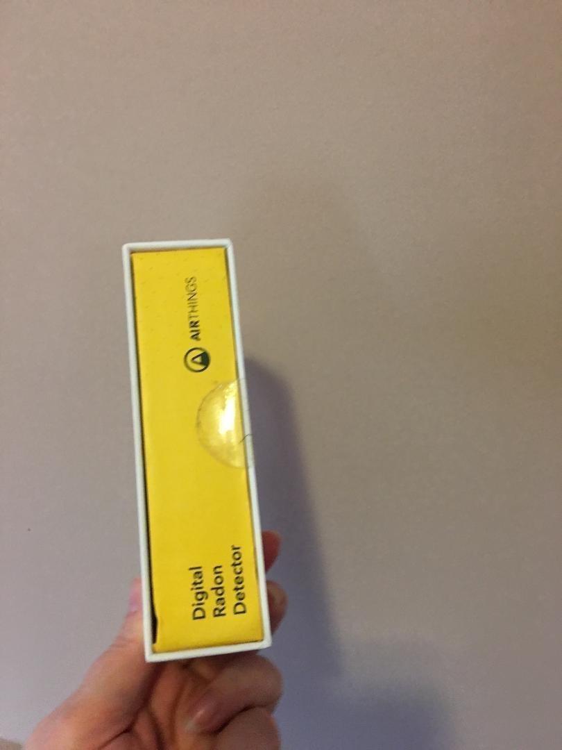 Airthings Corentium Home Radon Detector 223 Portable, Lightweight, Easy-to-Use, (3) AAA Battery Operated, USA Version, pCi/L customer photo 1