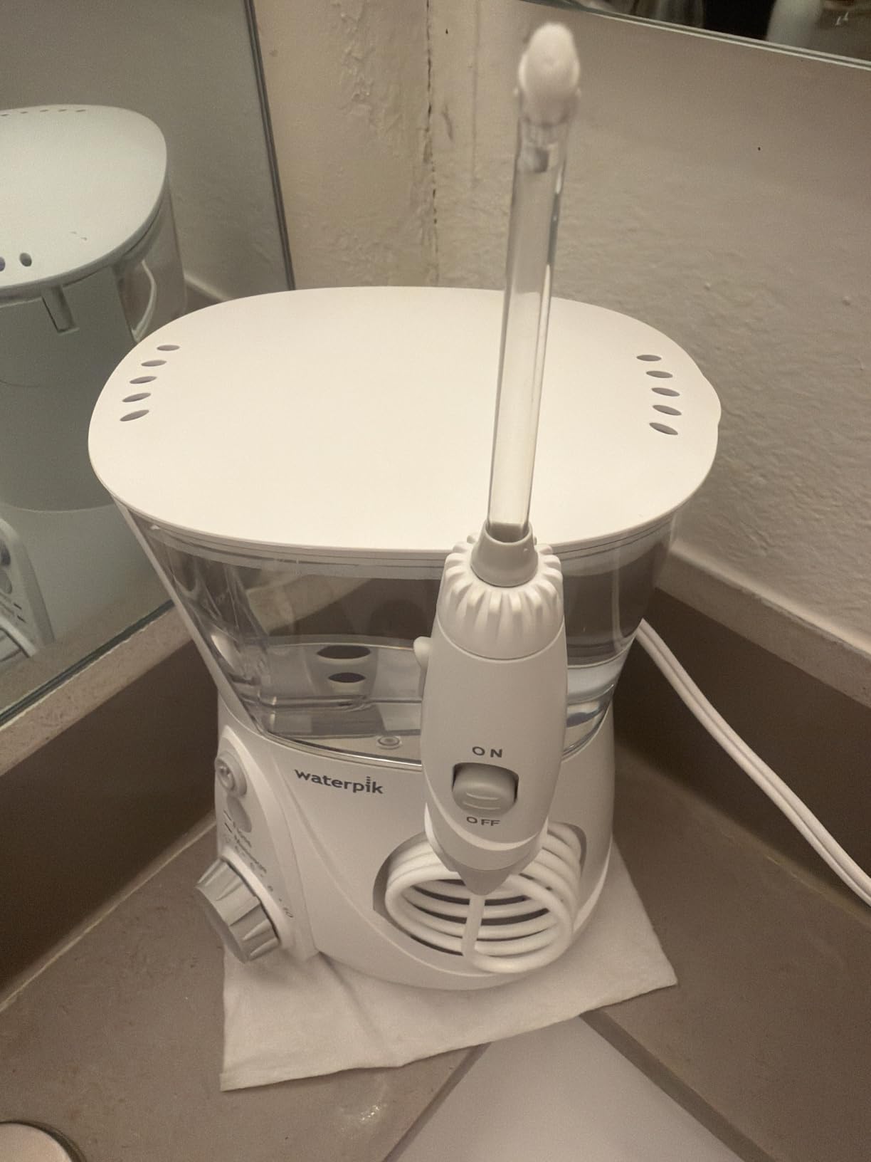 Waterpik Aquarius Water Flosser For Teeth Cleaning, Gums, Braces, Dental Care, Electric Power With 10 Settings, 7 Tips For Multiple Users And Needs, ADA Accepted, White WP-660, Packaging May Vary customer photo 1
