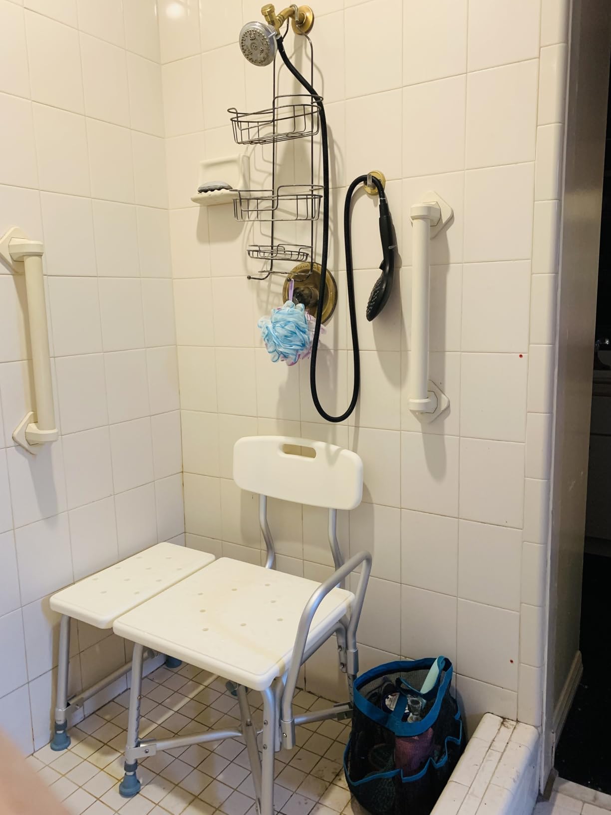 Lumex Bariatric Tub Transfer Bench, Heavy-Duty Shower & Bathtub Chair, Extra-Wide Seat, 600 lb. Limit customer photo 1