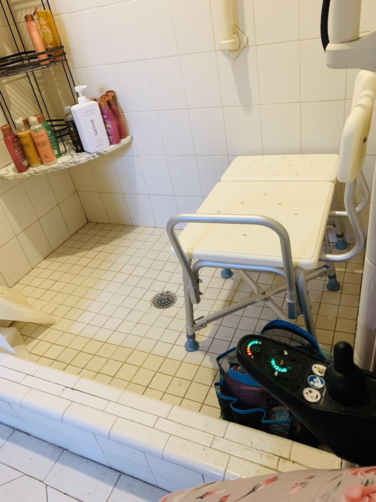 Lumex Bariatric Tub Transfer Bench, Heavy-Duty Shower & Bathtub Chair, Extra-Wide Seat, 600 lb. Limit customer photo 2