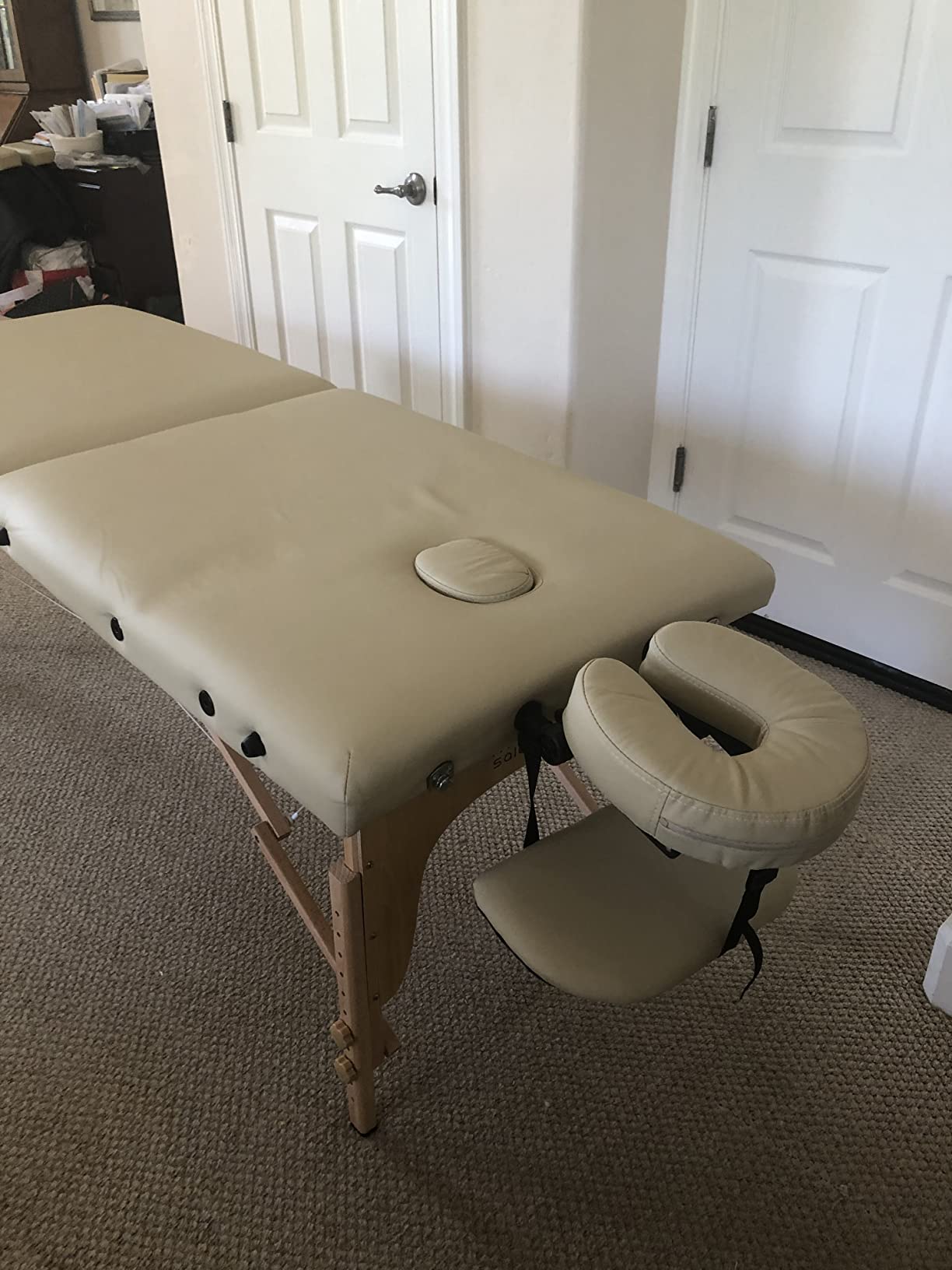 Saloniture Professional Portable Folding Massage Table with Carrying Case - Black customer photo 2