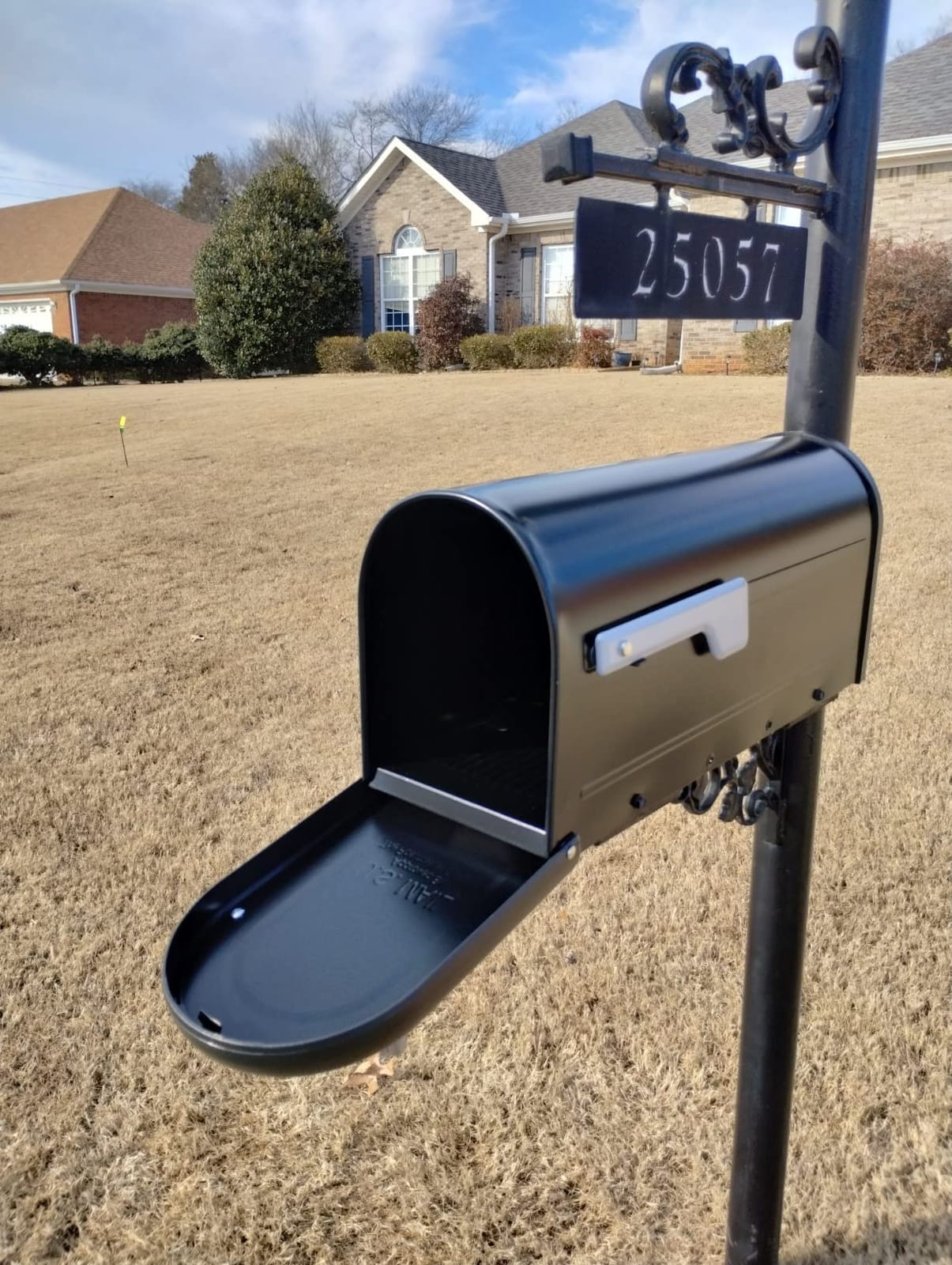 Architectural Mailboxes Chadwick Galvanized Steel Post Mount Mailbox, 8950B-10, Black, Medium Capacity | Galvanized steel build for outside with weather-resistant build and rust-resistant powder-coat finish. USPS approved. customer photo 1