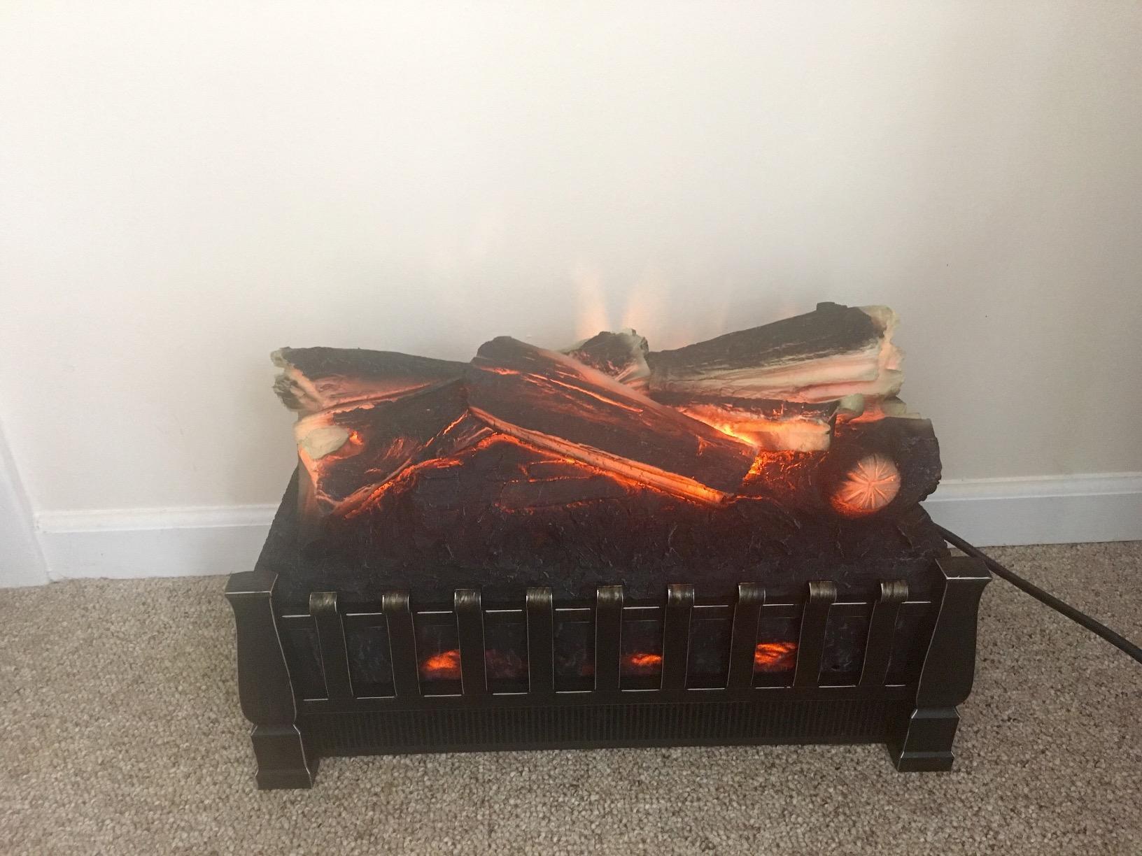 duraflame Electric Log Set 400 Sq Ft Heater, Faux Logs Insert with Lifelike Flames for Existing Fireplaces, Remote Control Included customer photo 1