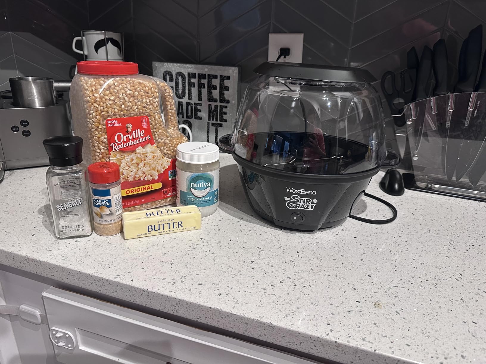 West Bend Stir Crazy Hot Oil Popcorn Popper, Popcorn Maker Machine with Large Serving Bowl Lid and Stirring Rod Perfect for Movie Night Snack Time or Parties, 6-Quart, Red customer photo 2