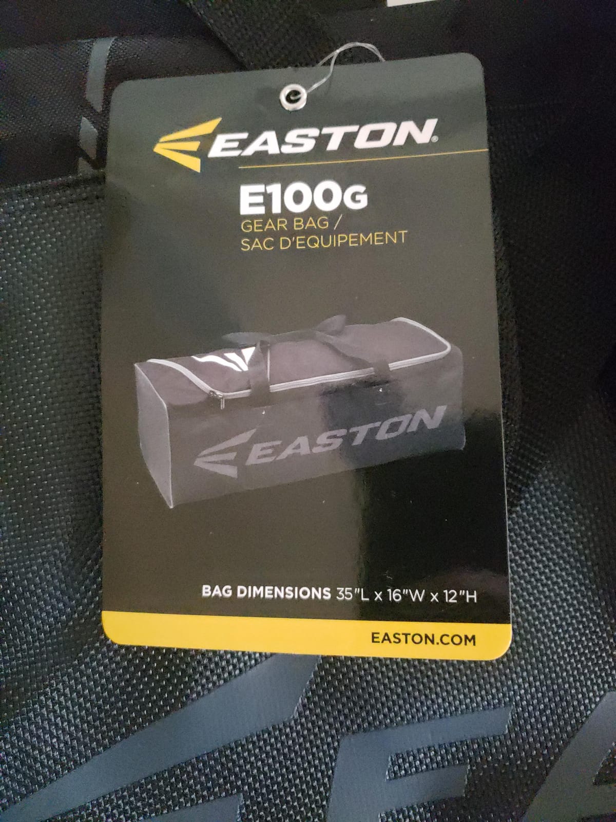 Easton | E100G TEAM EQUIPMENT DUFFLE BAG | Baseball & Fastpitch Softball | Black customer photo 2