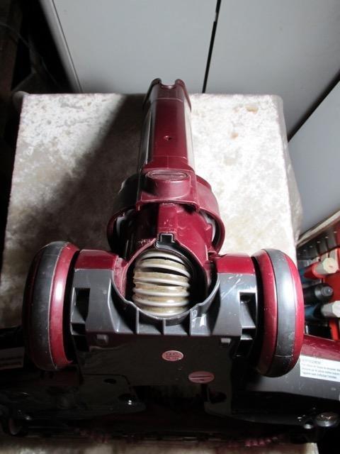 Shark NV752 Rotator Powered Lift-Away TruePet Upright Vacuum with HEPA Filter, Large Dust Cup Capacity, LED Headlights, Upholstery Tool, Perfect Pet Power Brush & Crevice Tool, Bordeaux customer photo 1