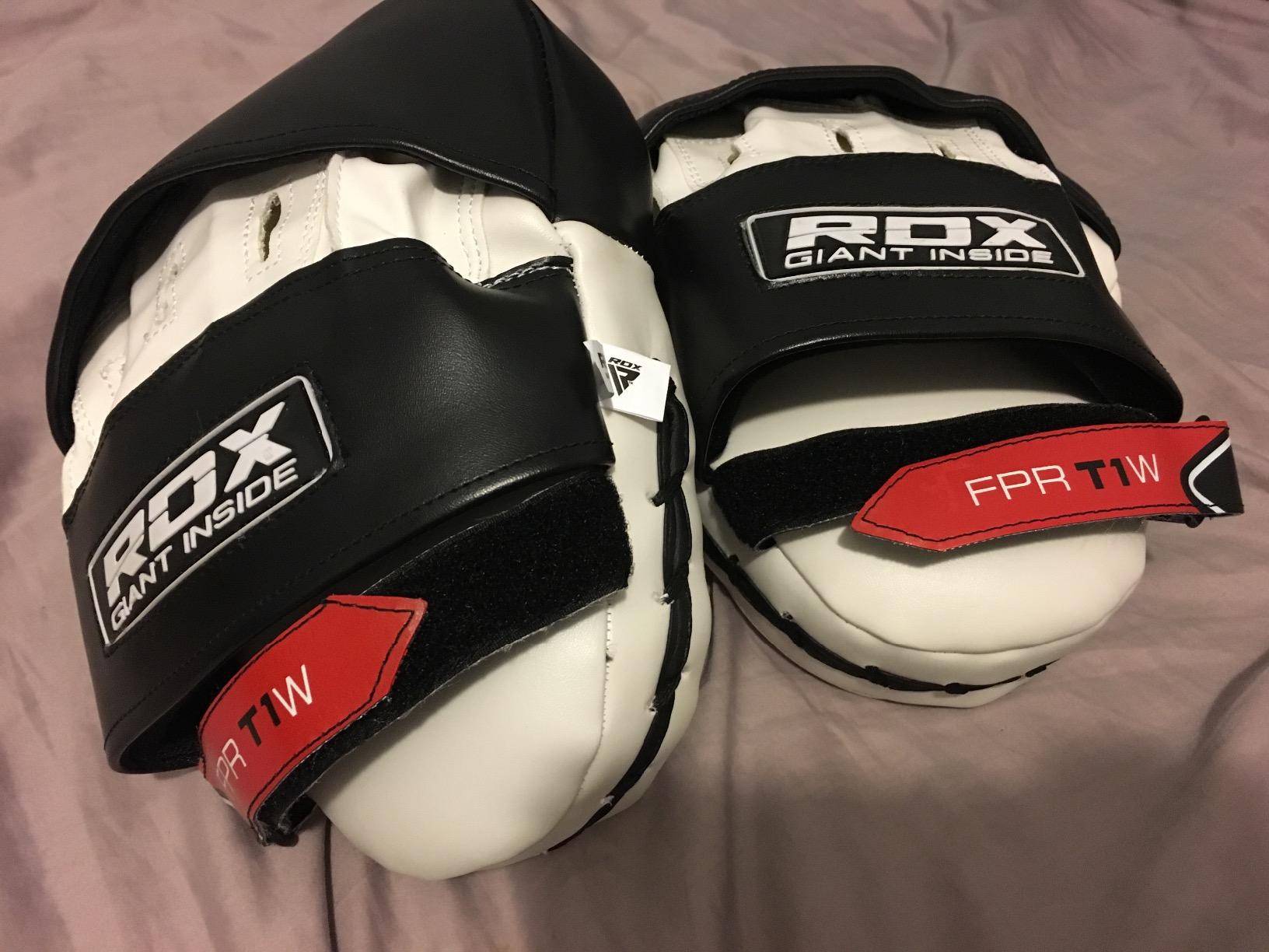 RDX Boxing Pads Focus Mitts, Maya Hide Leather Curved Hook and Jab Target Hand Pads, Great for MMA, Kickboxing, Martial Arts, Muay Thai, Karate Training, Padded Punching, Coaching Strike Shield customer photo 1