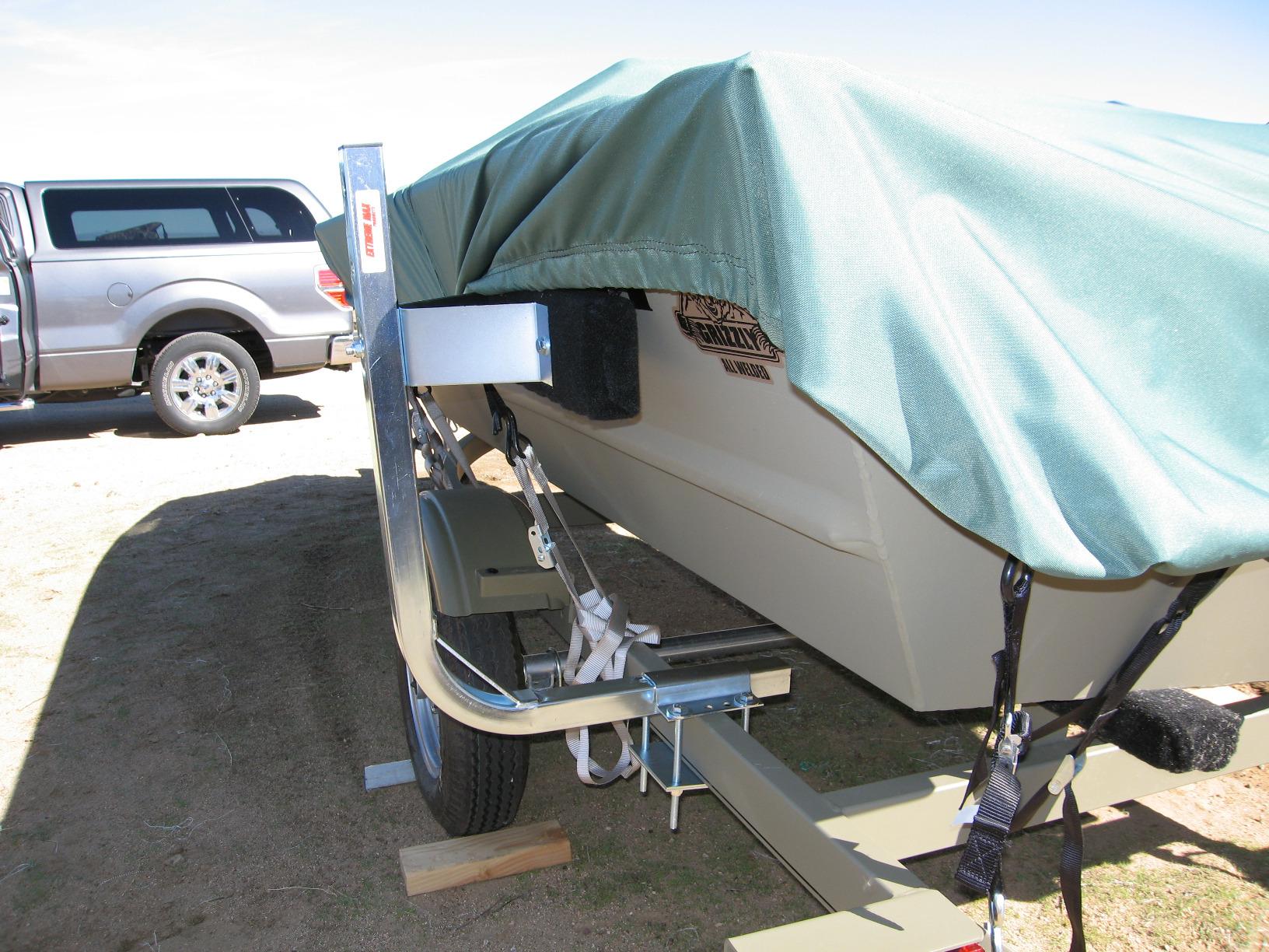 Extreme Max 3005.3837 Single Post Horizontal Bunk Guide-On System - 18