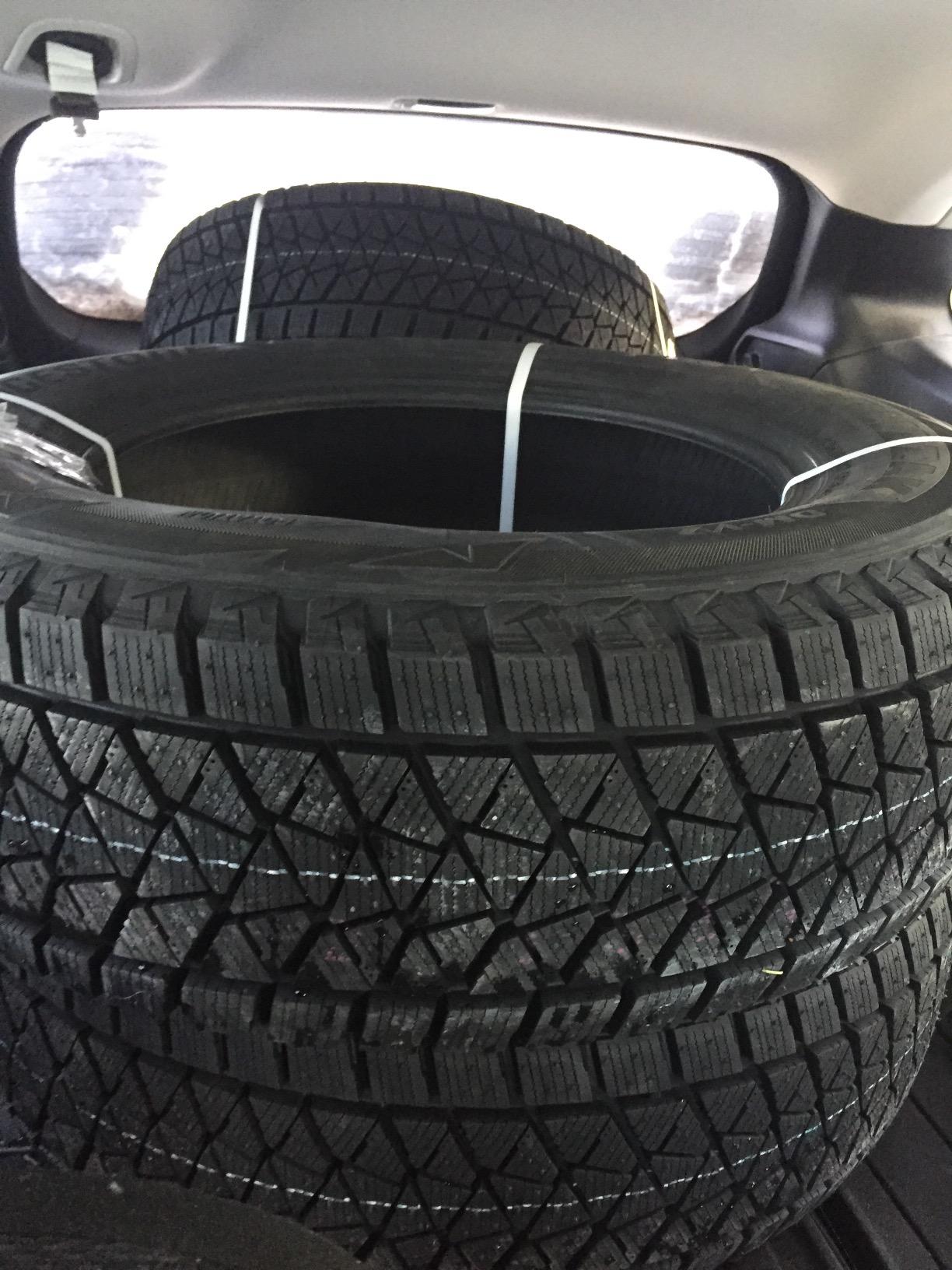 Bridgestone Blizzak DM-V2 Winter/Snow SUV Tire 225/65R17 102 S | Truck/SUV Touring Studless Winter Traction 102S Rated Standard Load Radial Construction Black Sidewall Tire customer photo 2