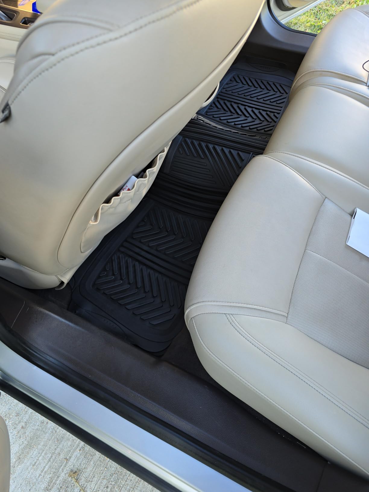 Motor Trend FlexTough Performance All Weather Rubber Car Floor Mats - 3 Piece Floor Mats Automotive Liners for Cars Truck SUV, Heavy-Duty Waterproof (Black) customer photo 2