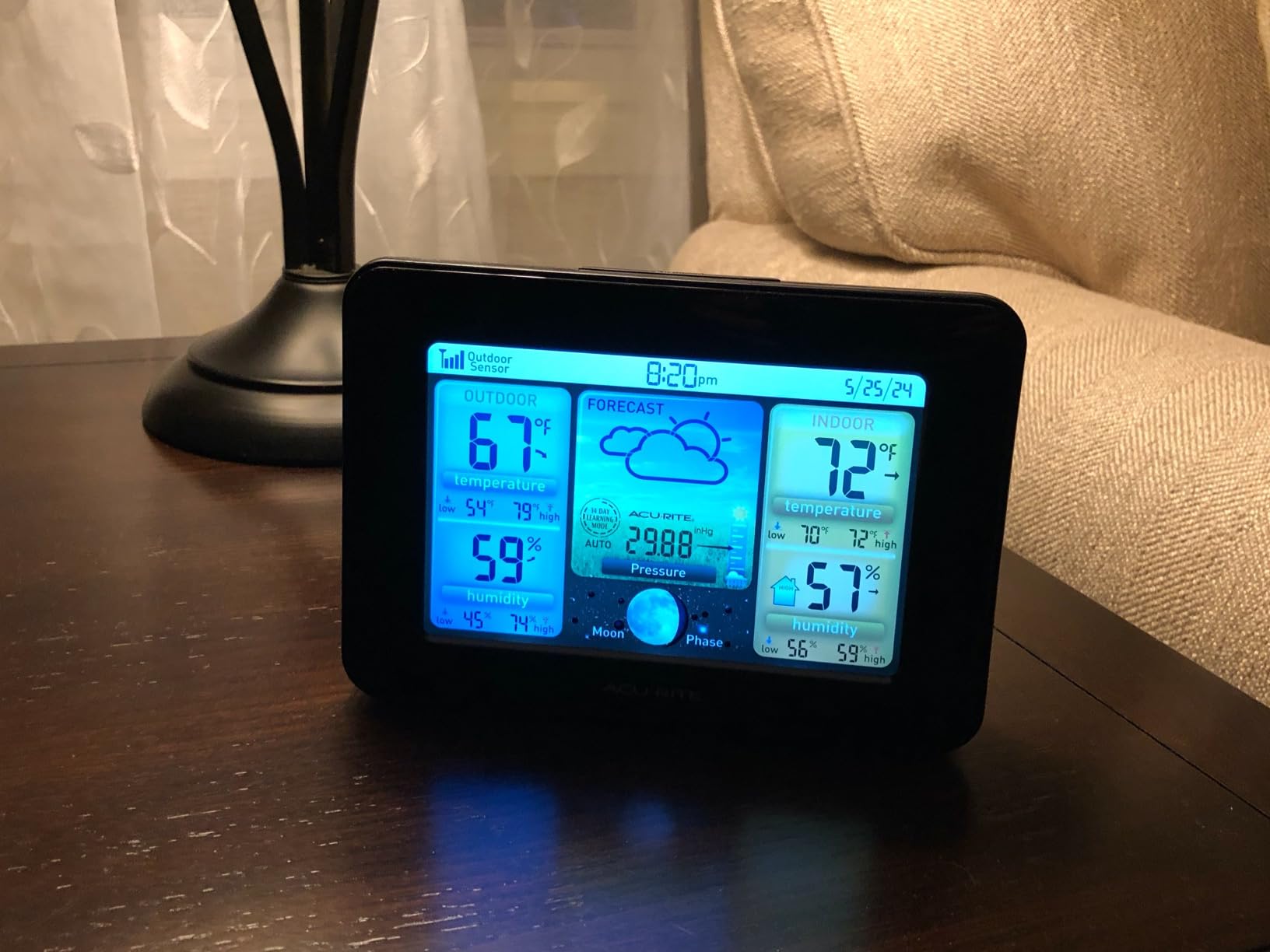 AcuRite Wireless Home Weather Station with Color Display, Indoor Outdoor Thermometer and Temperature Sensor (02077M) customer photo 2