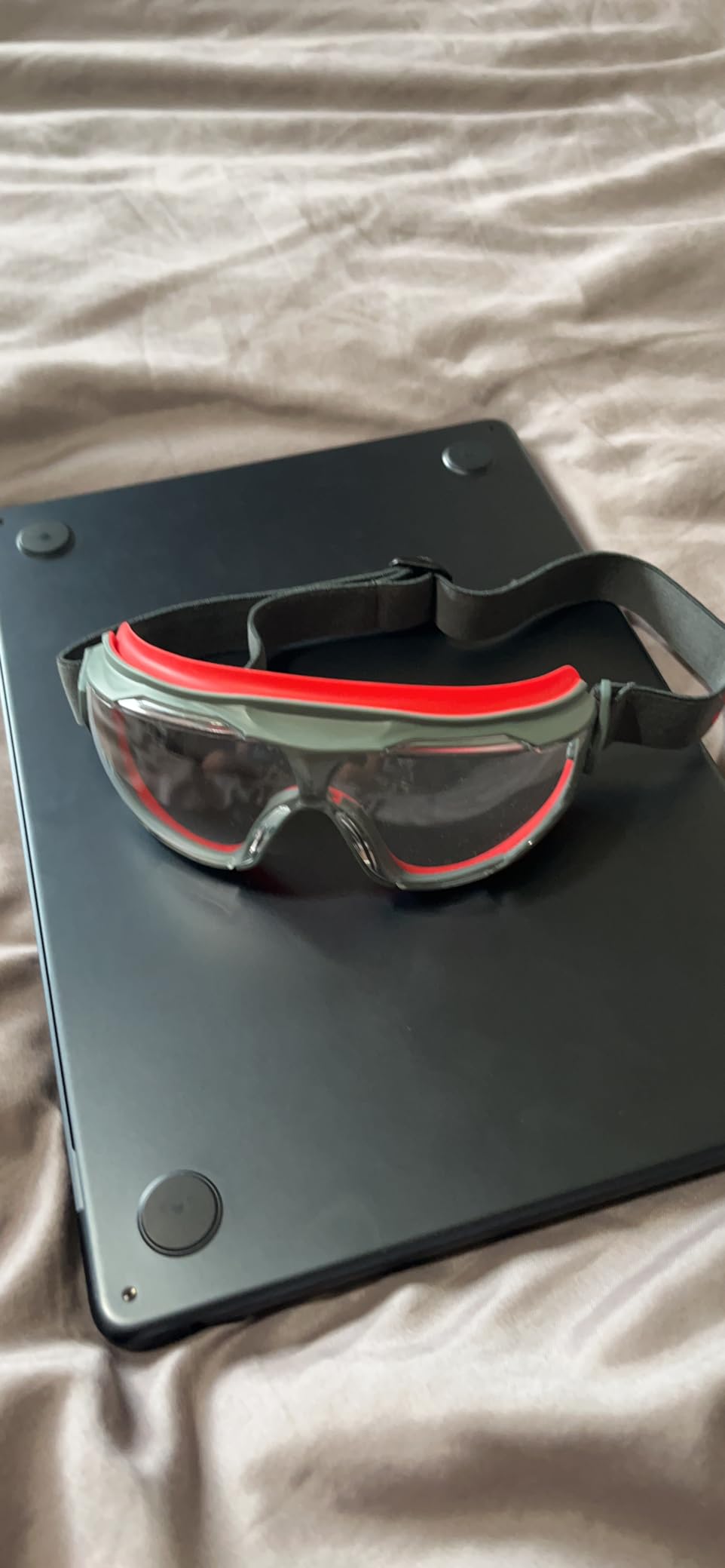 3M Safety Goggles, GoggleGear 500 Series, Scotchgard Anti-Fog Clear Lens | ANSI Z87.1-2015 and CSA Z94.3, GG501SGAF, 1 Pair customer photo 1