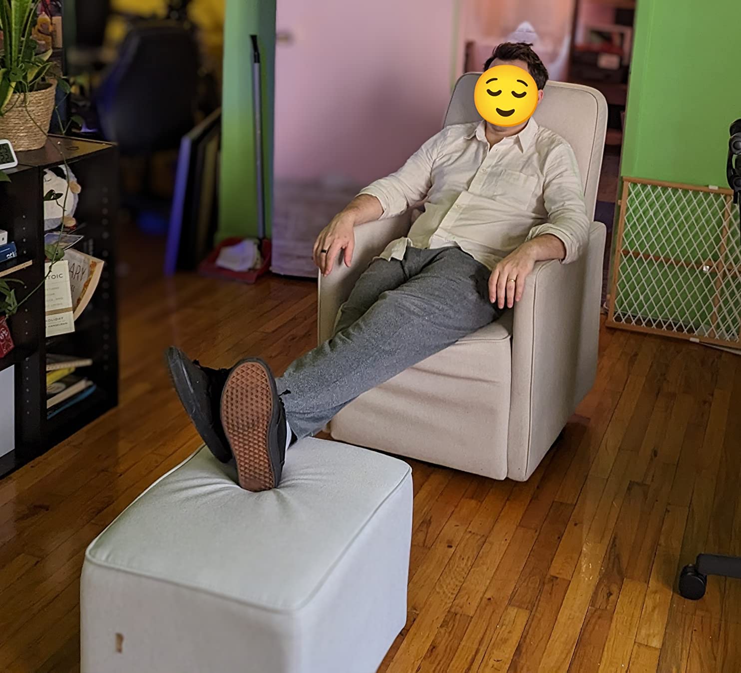 daVinci Olive 360° Swivel Glider Chair w/ Storage Ottoman - Water & Stain Resistant Rocking Glider - GREENGUARD Gold & FSC Certified, Versatile Rocking Chair for Nursery & Living Room, Polyester Cream customer photo 2