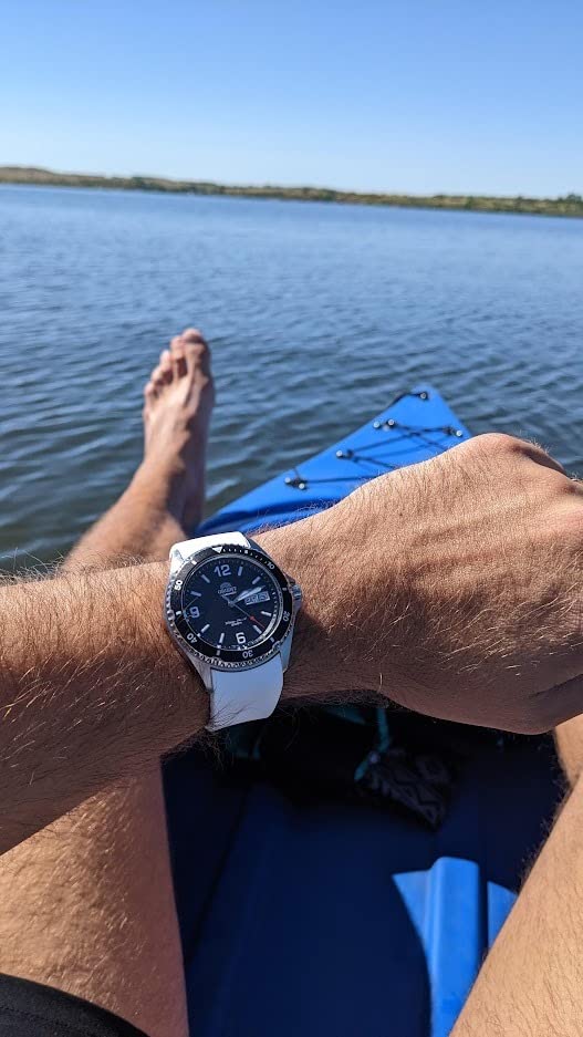Orient Mako II | Automatic / Hand-Winding Movement | 41.5 mm Case Diameter | 200 m Water Resistance | Diver Style | Day & Date customer photo 2