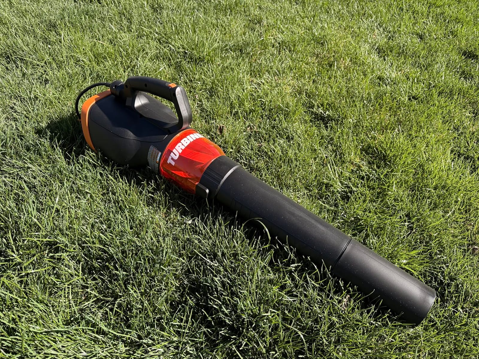 WORX 12 Amp Turbine Electric Leaf Blower for Daily Leaf Removal, WG520 | 600CFM & 110MPH Airflow, 2-Speed Control for Daily Yard Debris Clearing, Corded customer photo 2