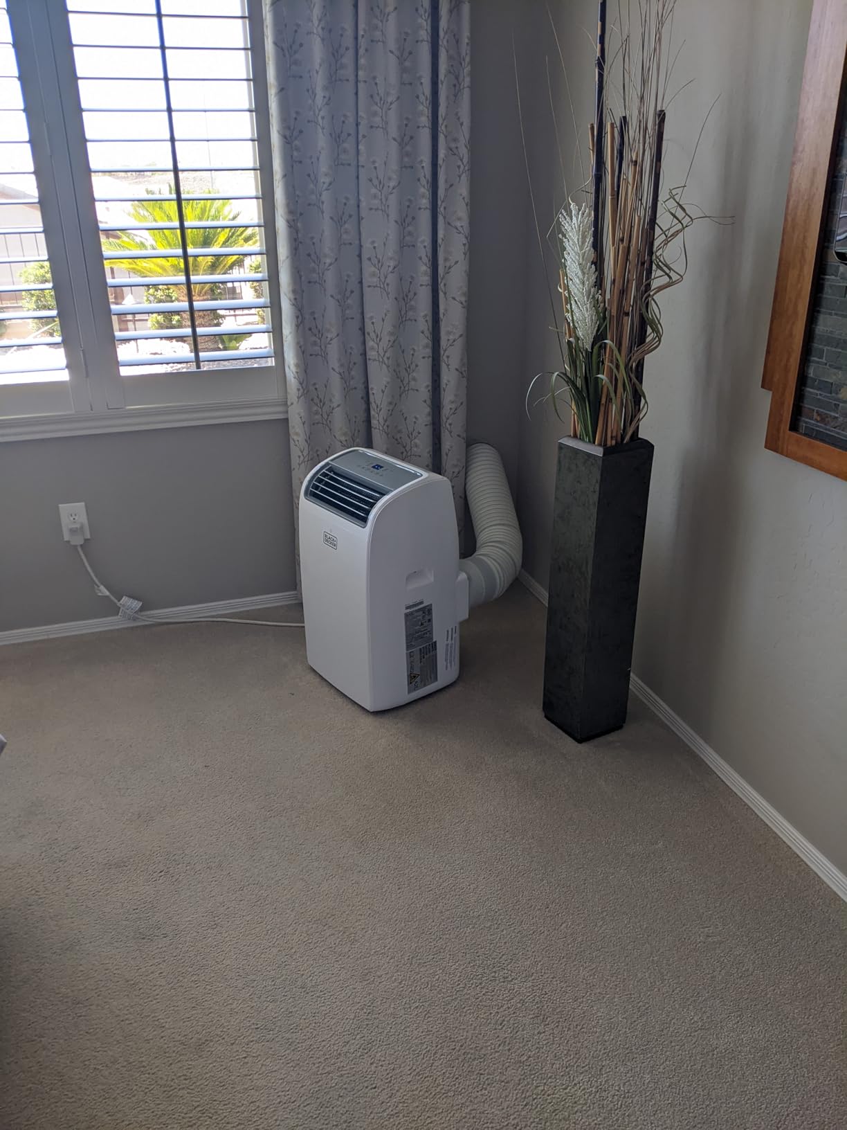 BLACK+DECKER Smart Portable Air Conditioner, 14,000 BTU, BPACT14WT, White | 10,200 BTU SACC for Rooms up to 700 Sq. Ft., Smart 3-in-1 Portable AC, Fan and Dehum with Follow Me Remote customer photo 1