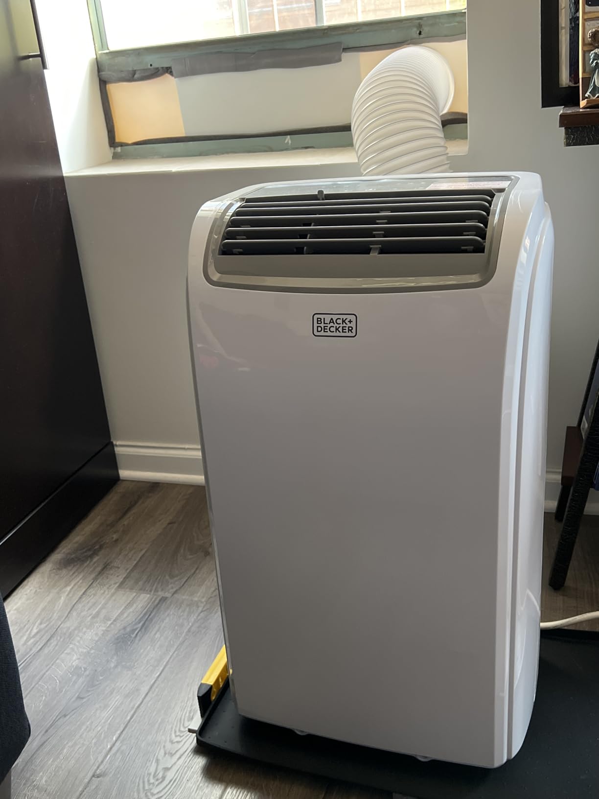 BLACK+DECKER Smart Portable Air Conditioner with Heat, 14,000 BTU, White | 10,200 BTU SACC Cooling, 12,000 BTU Heating for Rooms up to 700 Sq. Ft., 4-in-1 Portable AC, Fan and Dehum customer photo 1