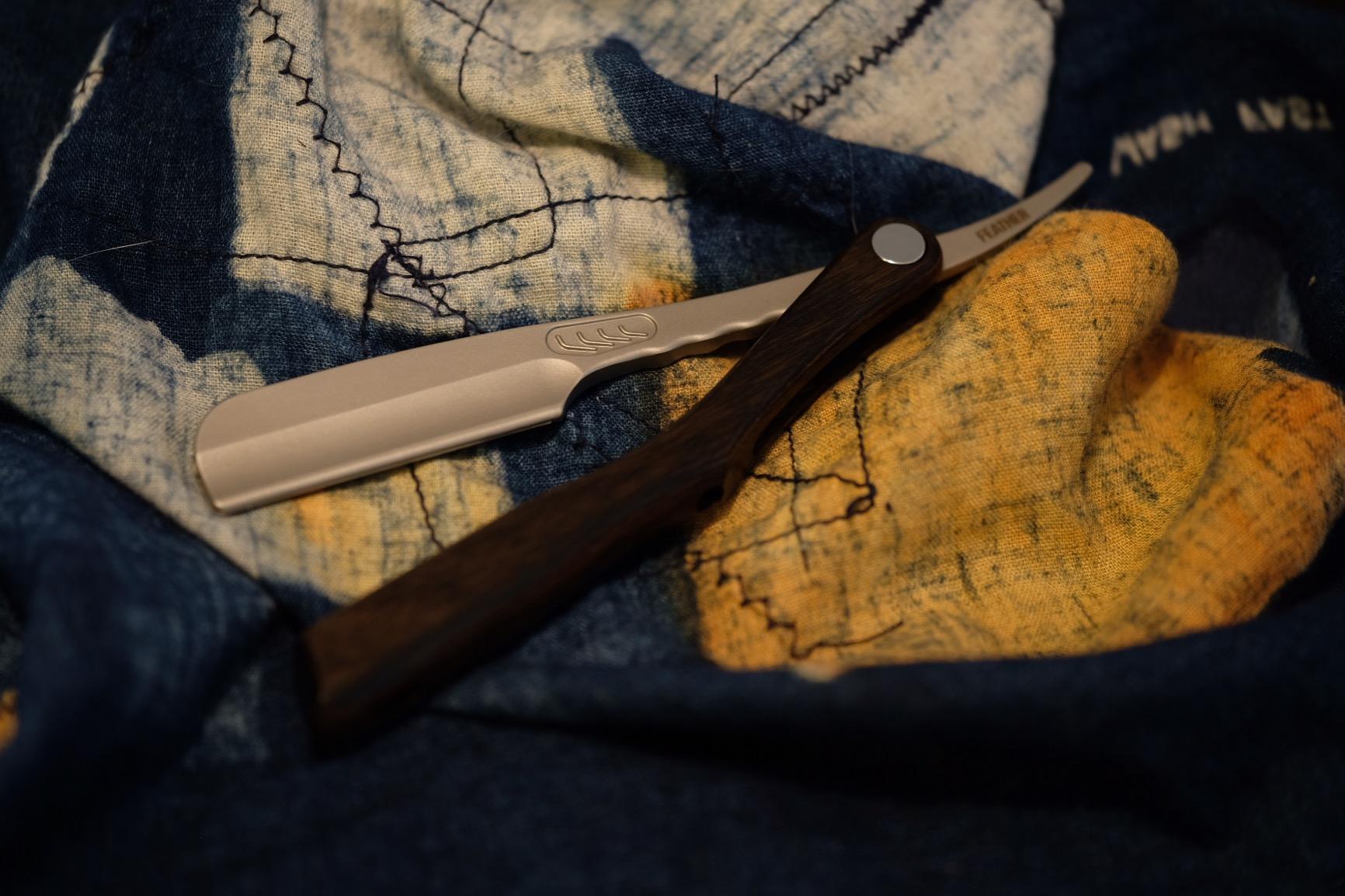 Feather Artist Club SS Wood Folding Straight Razor customer photo 2