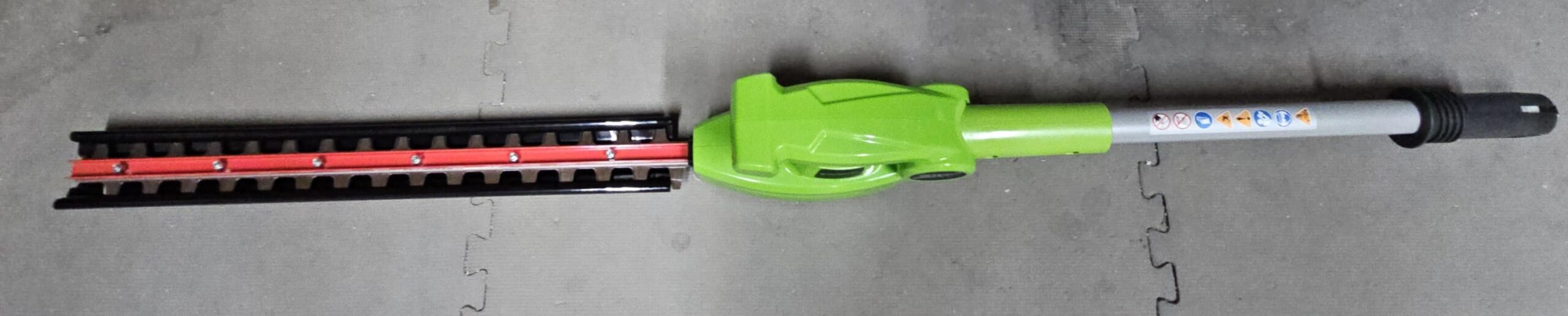 Greenworks 40V 8 in Pole Saw Hedge Trimmer Kit, 2.0 Ah Battery and Charger customer photo 1