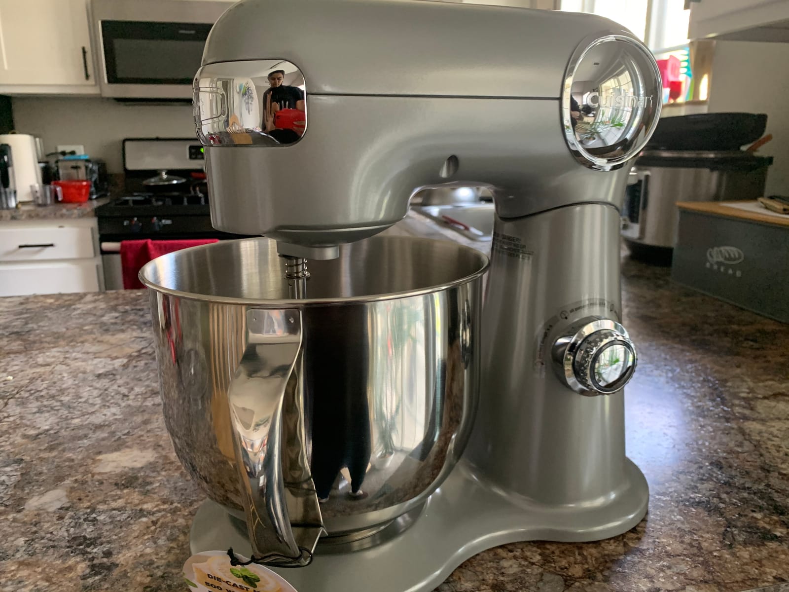 Cuisinart Stand Mixer, 12 Speeds, 5.5-Quart Mixing Bowl, Chef's Whisk, Flat Mixing Paddle, Dough Hook, and Splash Guard with Pour Spout, Silver Lining, SM-50BCNAS customer photo 2