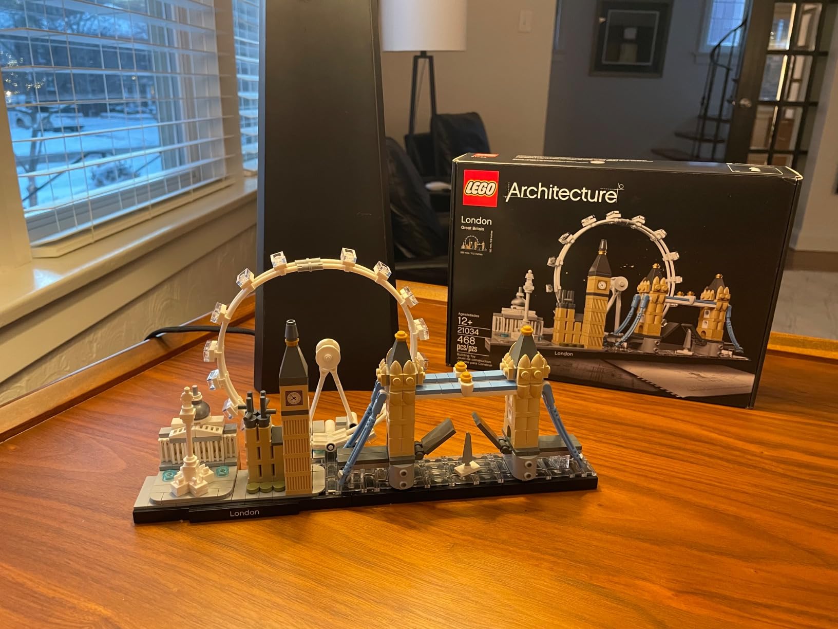 LEGO Architecture London Skyline Collection 21034 Building Set Model Kit and Gift for Kids and Adults (468 pieces) customer photo 1