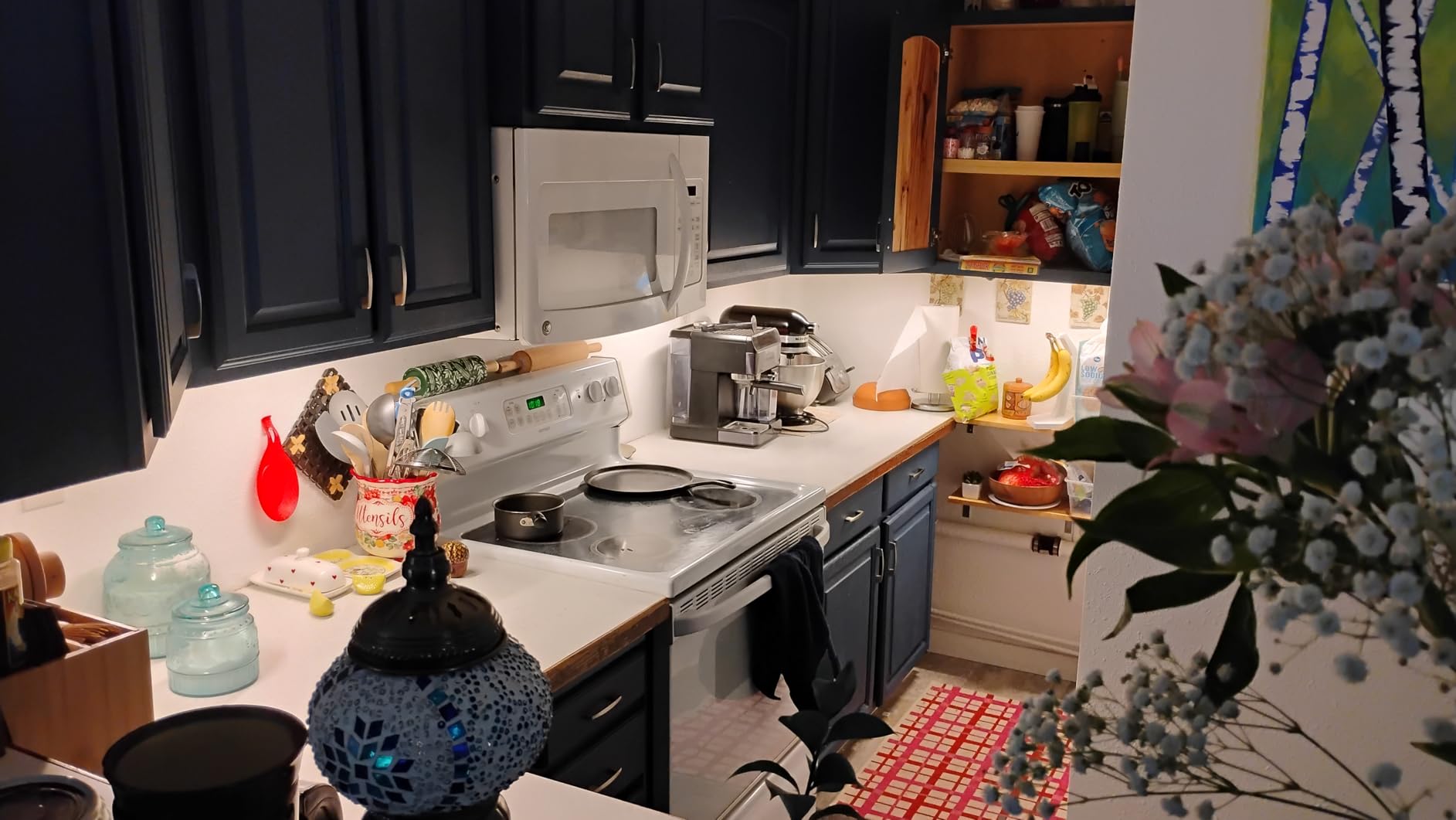 Under Cabinet LED Lighting Kit Plug in or Hardwired, 6 pcs 12 Inches Light Strips, 2000 Lumen, Super Bright, for Kitchen Counter, Closet, Shelf Lights, 31W, Warm White (6 Bars) customer photo 1