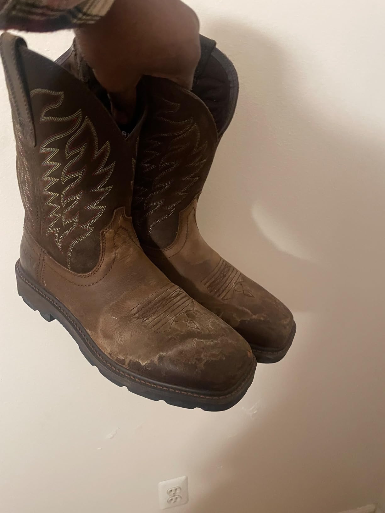 Ariat Men's Groundbreaker Wide Square Toe Work Boots customer photo 2