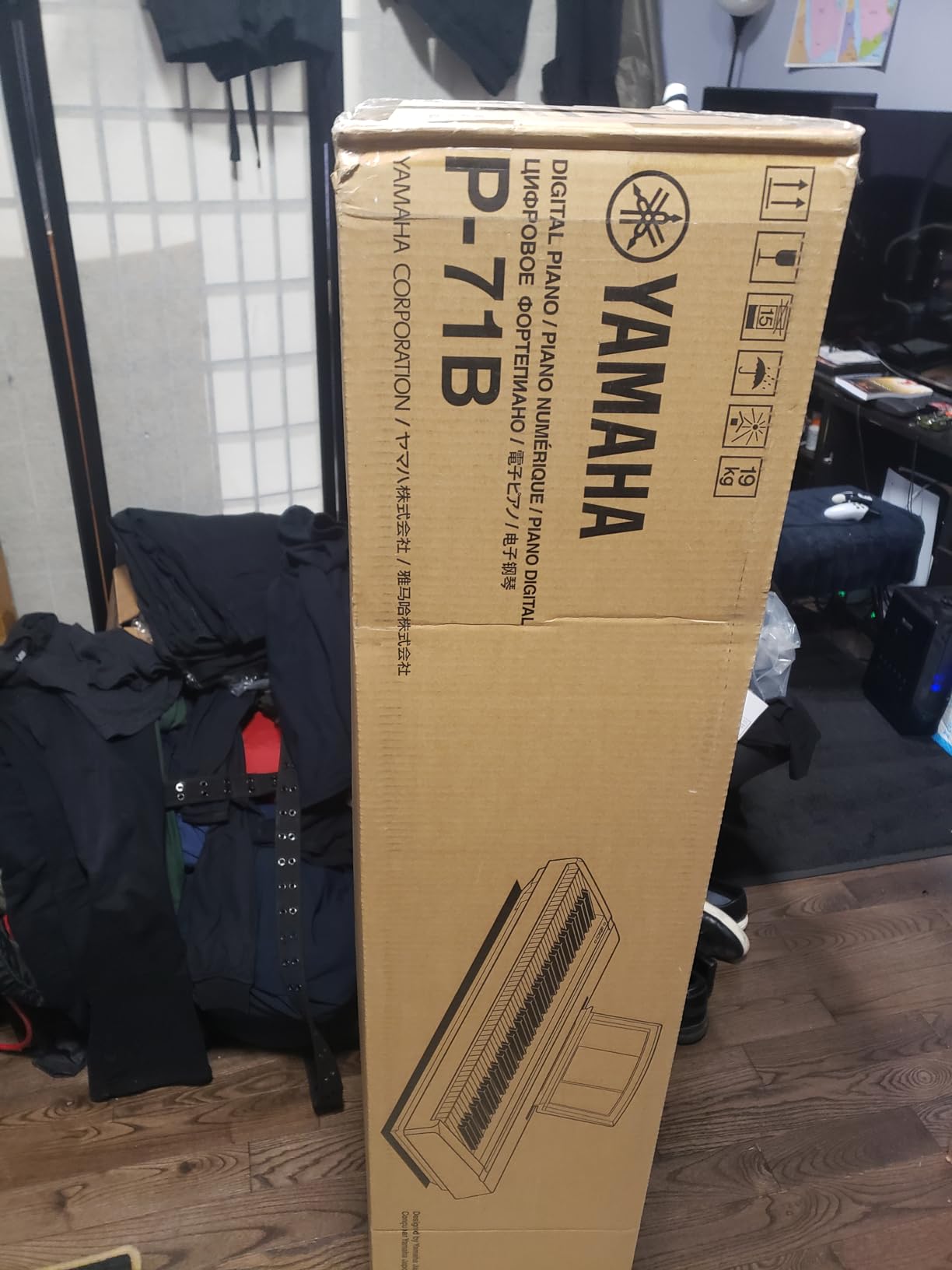 YAMAHA P71 88-Key Weighted Action Digital Piano with Sustain Pedal and Power Supply (Amazon-Exclusive) customer photo 2