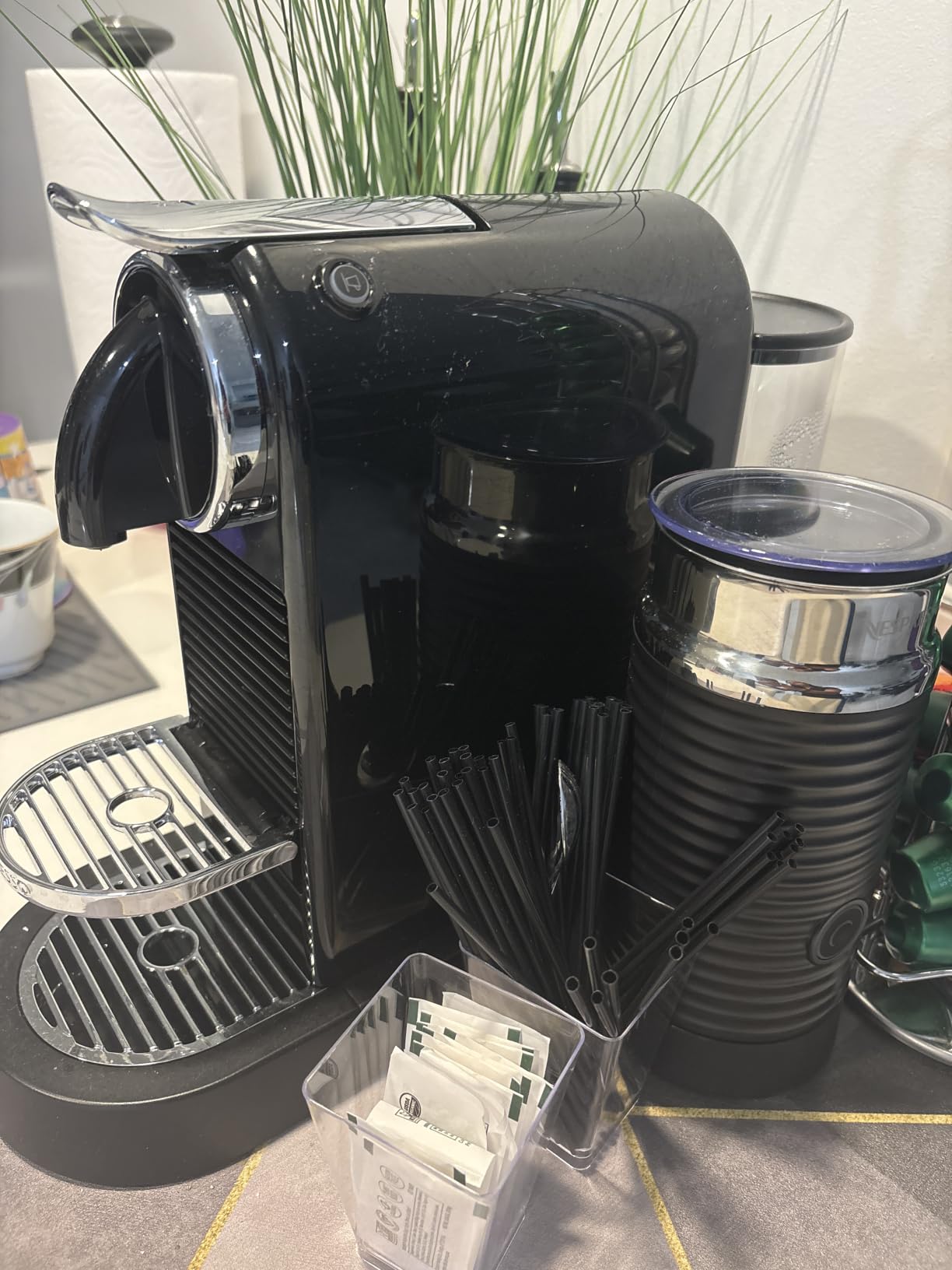 Nespresso CitiZ Coffee and Espresso Machine by De'Longhi with Milk Frother, Black | Limousine black espresso machine with integrated milk frother for cappuccinos and lattes. 19 bar pump with fast heat-up. customer photo 1